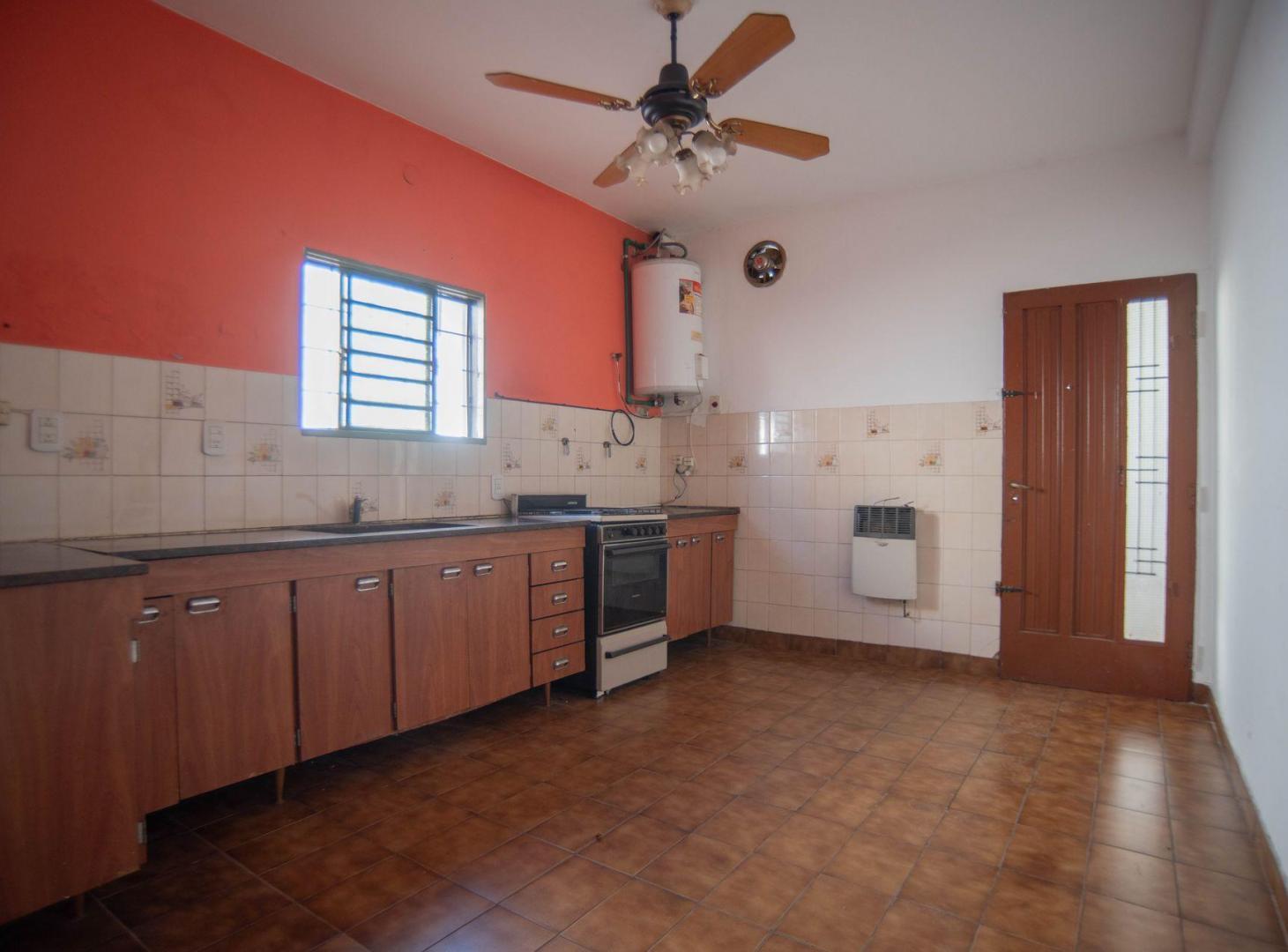 Foto de Venta Casa Castelar - 2 Propiedades APTO CREDITO, imagen 4