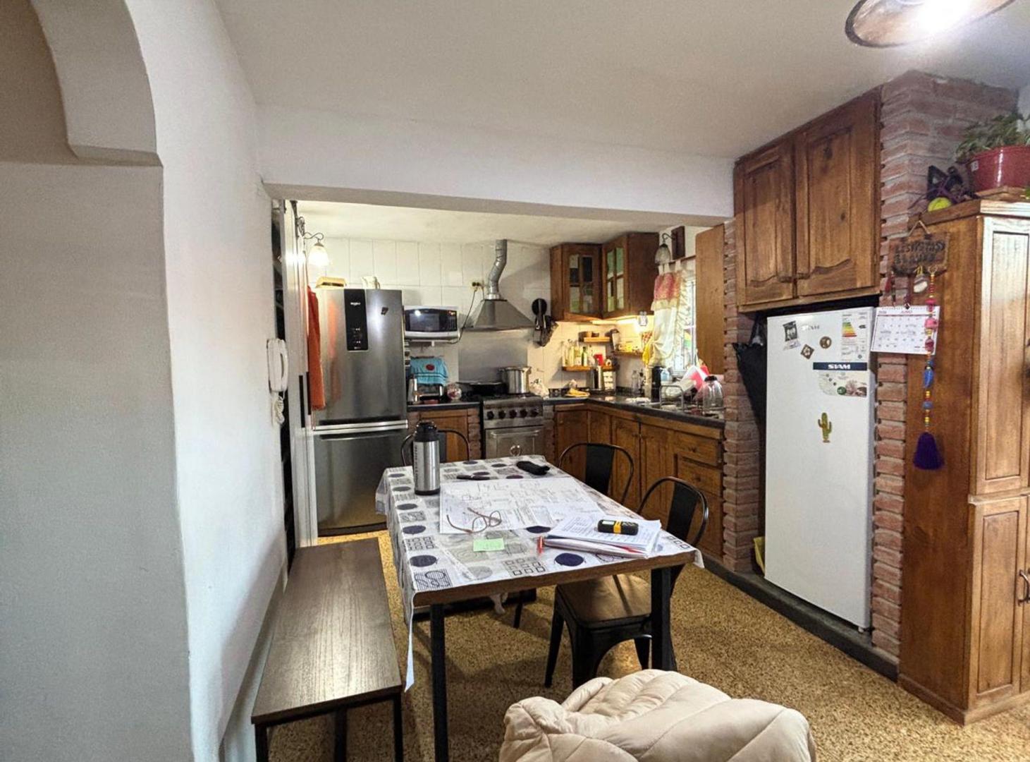 Foto de VENTA CASA 4-5 AMB. EN MORON -Bs. As.-, imagen 1