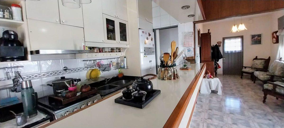 Foto de VENTA CASA PASO DEL REY 3 DORM APTA CREDITO, imagen 2