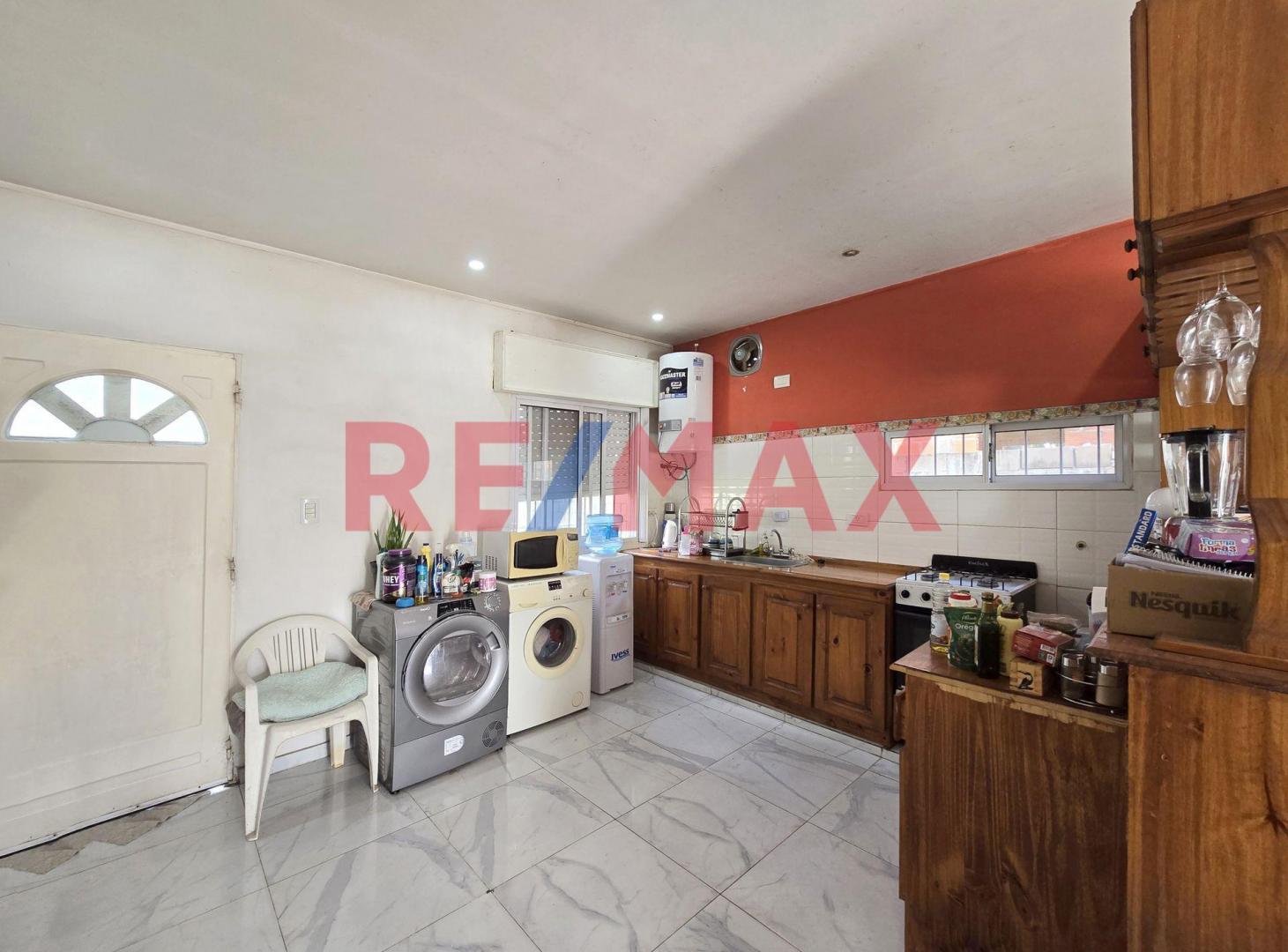 Foto de CASA 3 AMBIENTES EN VENTA DEL VISO- QUINCHO PILETA, imagen 2