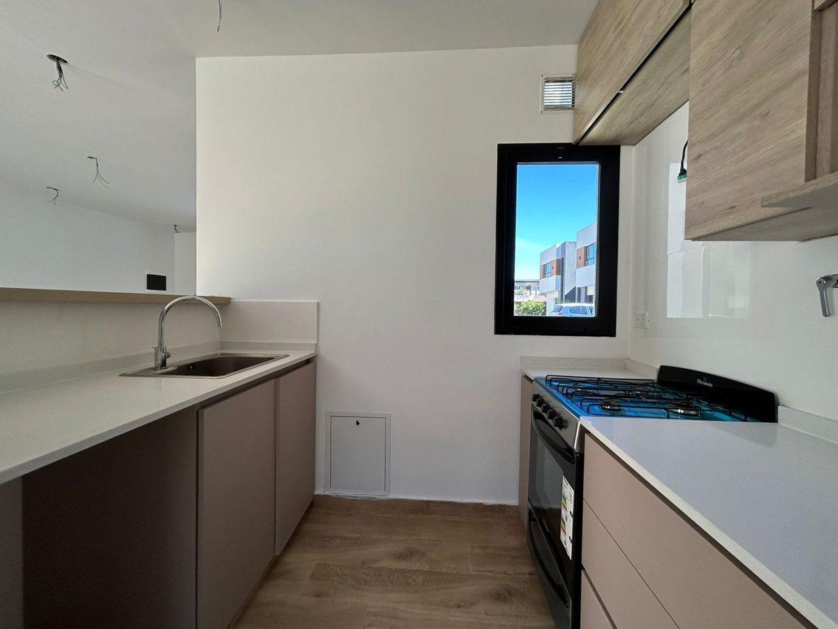 Foto de VENTA CASA EN COMPLEJO CERRADO 4 AMB- PILAR, imagen 4