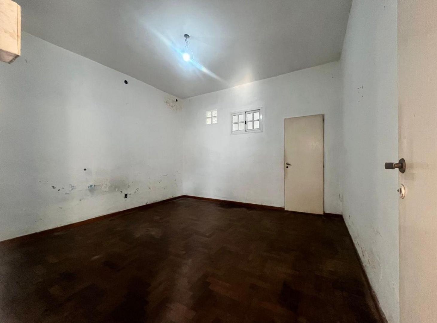 Foto de VENTA 2 CASAS EN LOTE 300 MTS CON COCHERA PALOMAR, imagen 4