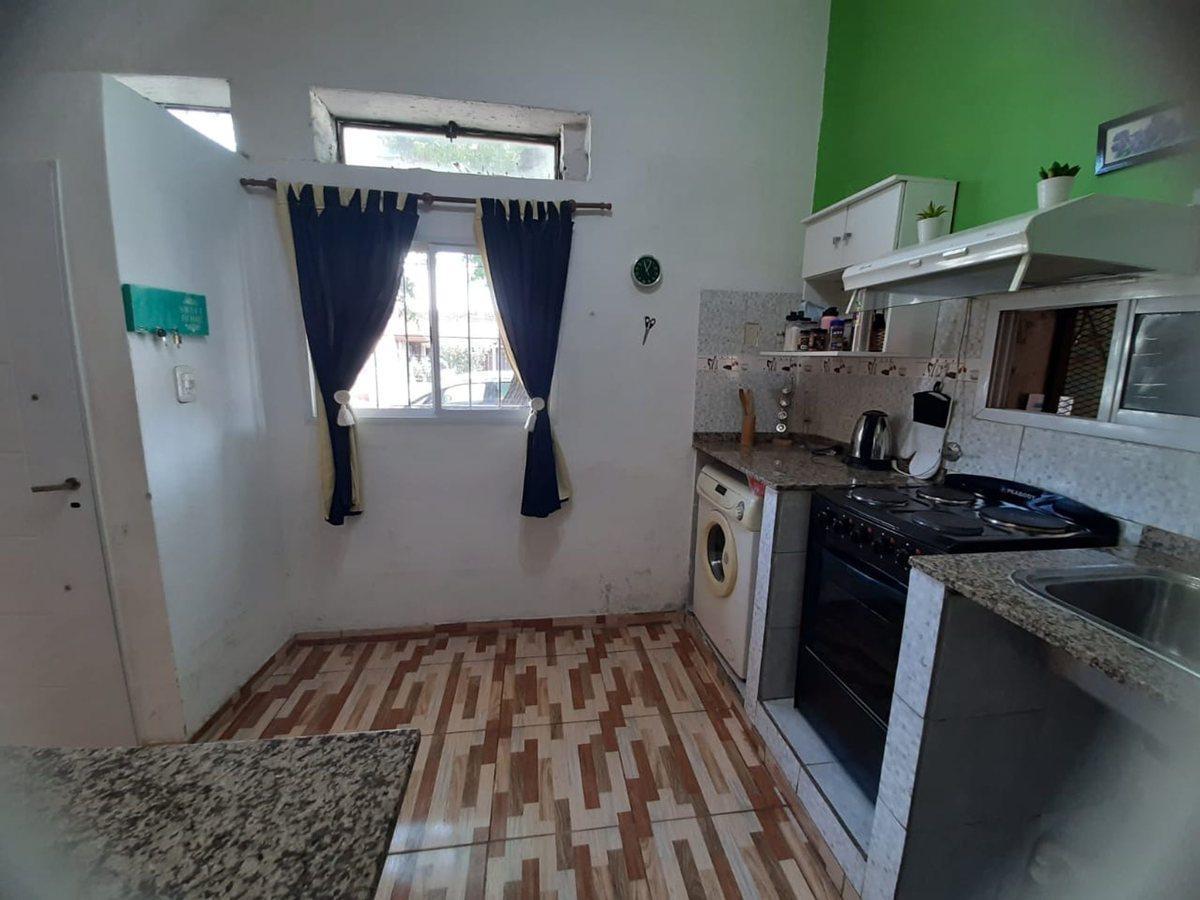 Foto de VENTA PH AL FRENTE MONOAMBIENTE MORON SUR, imagen 3