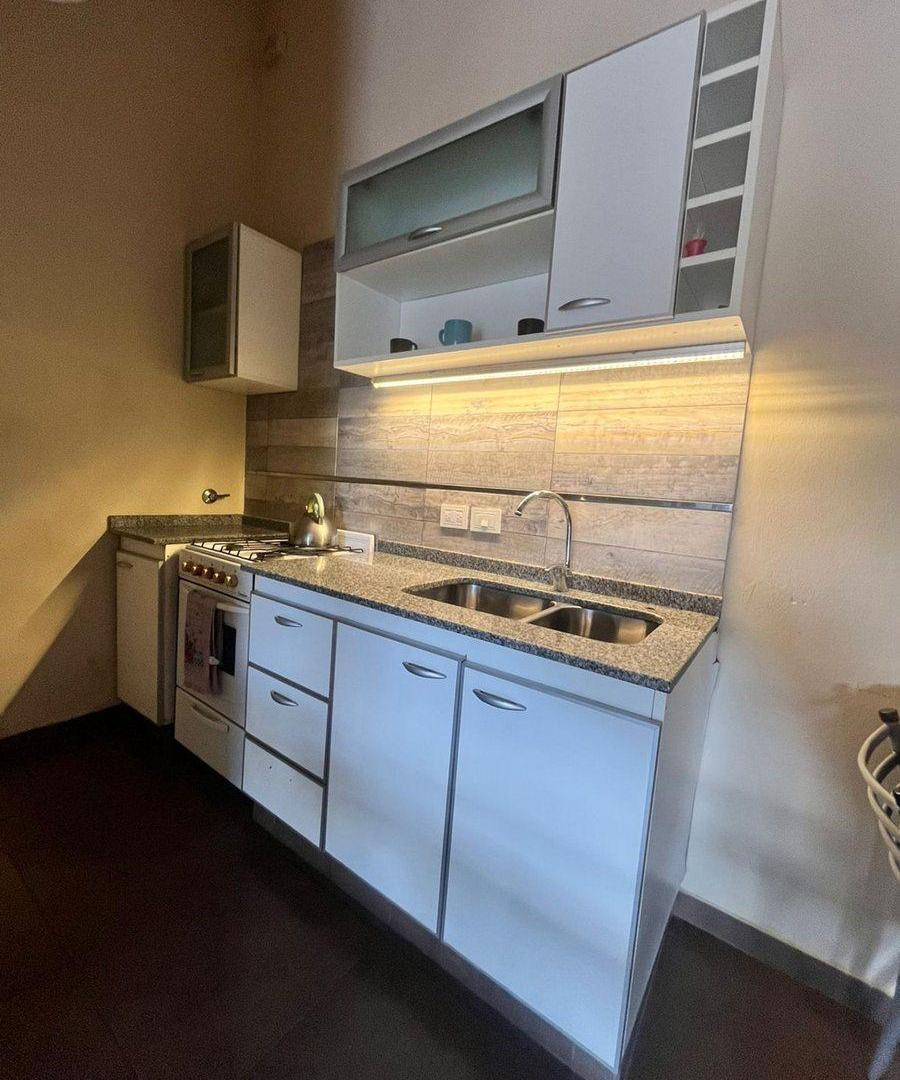 Foto de Venta Casa con parque y pileta, imagen 2