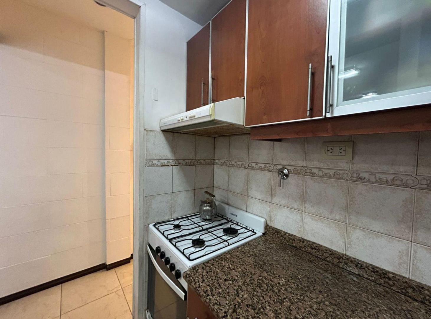 Foto de VENTA DEPTO 2 AMB C/BALCÓN - CASTELAR, imagen 2