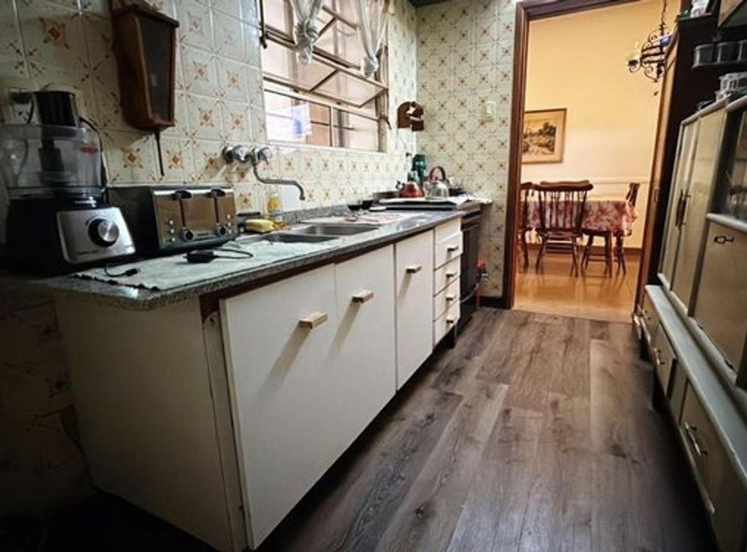 Foto de VENTA CASA 4 AMB. A RECICLAR -MARCOS PAZ, imagen 2
