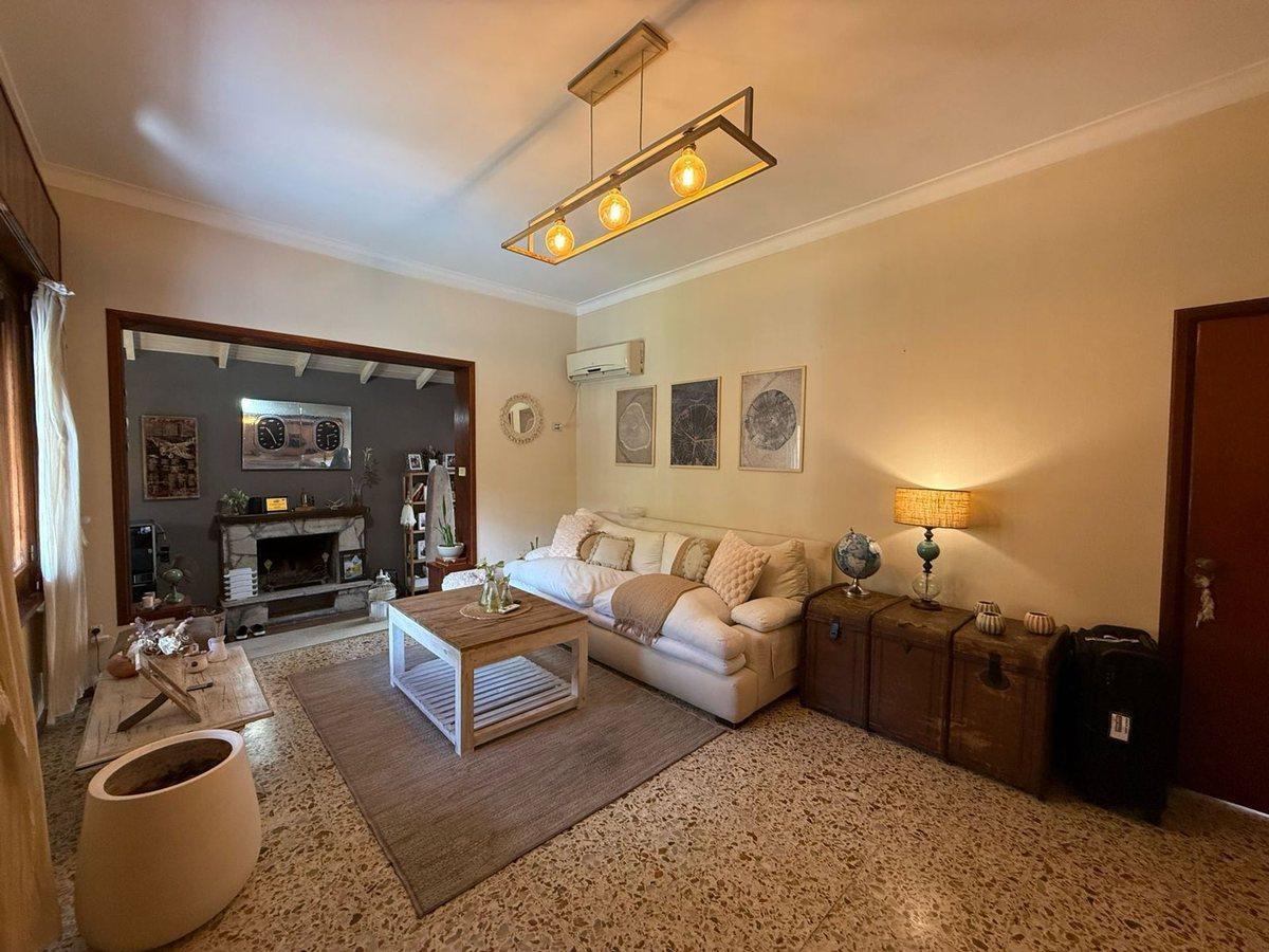 Foto de VENTA CASA 5 AMB COCH- JARDIN APTO CRED CASTELAR, imagen 3