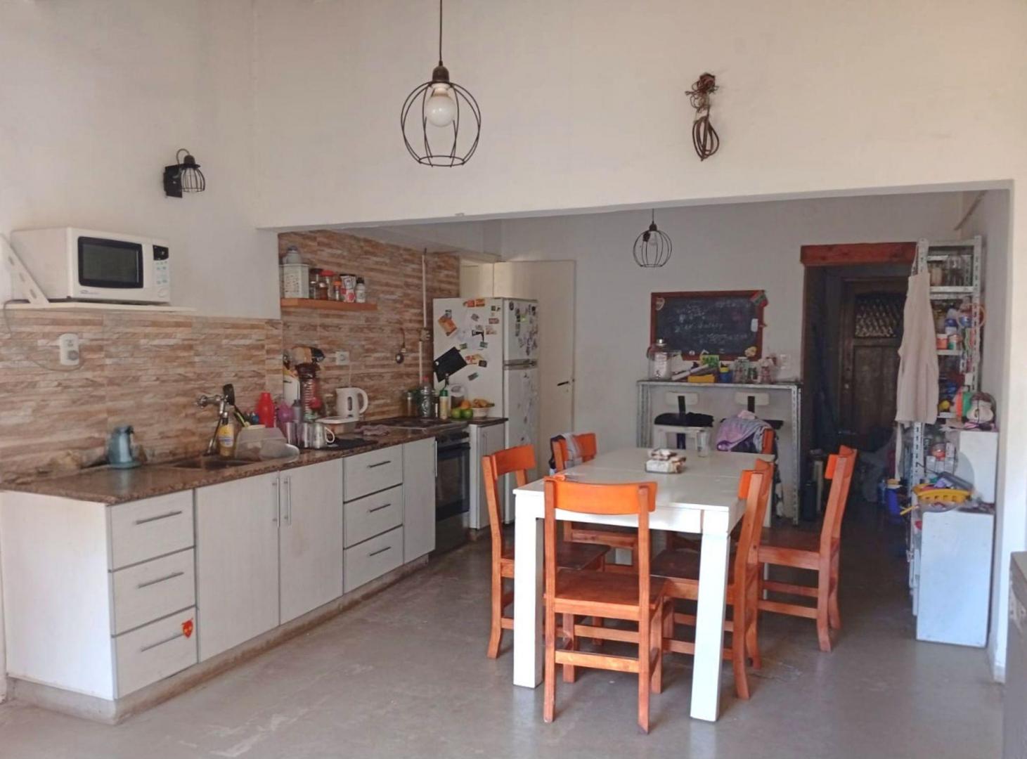 Foto de VENTA CASA 5 AMBIENTES EN HAEDO, imagen 1