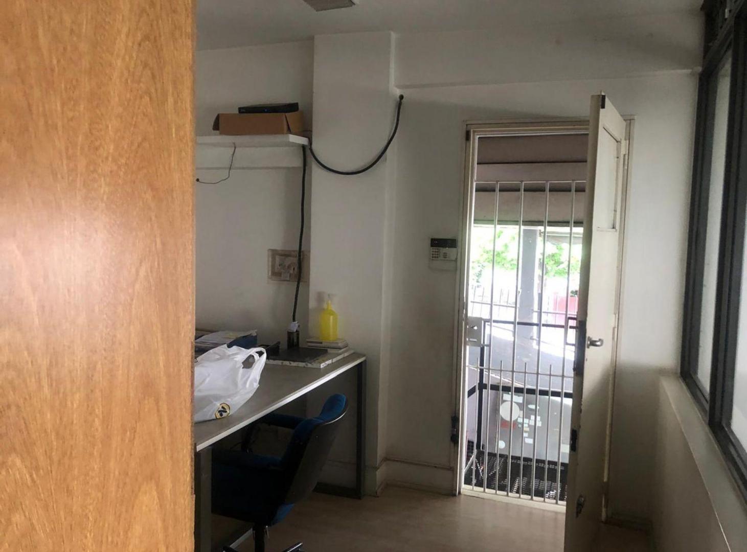 Foto de GALPON EN VENTA 1300MTS MORON, imagen 5
