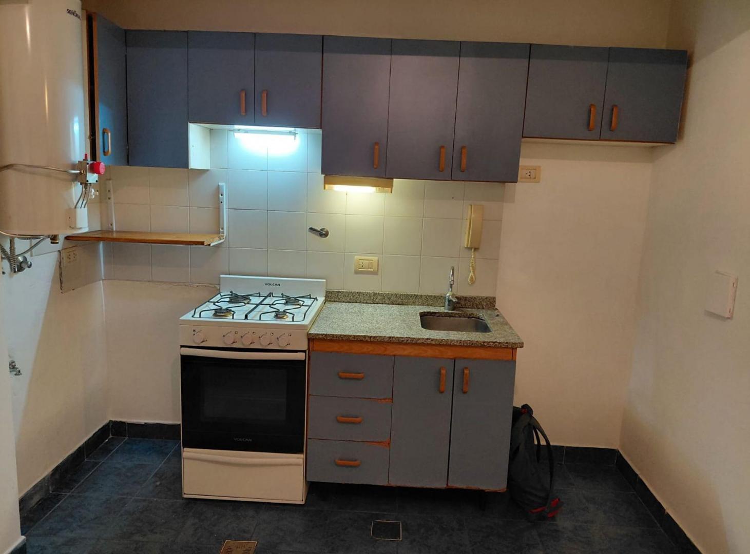 Foto de Alquiler 2 Amb. Con Baño y Placard Vestidor., imagen 1