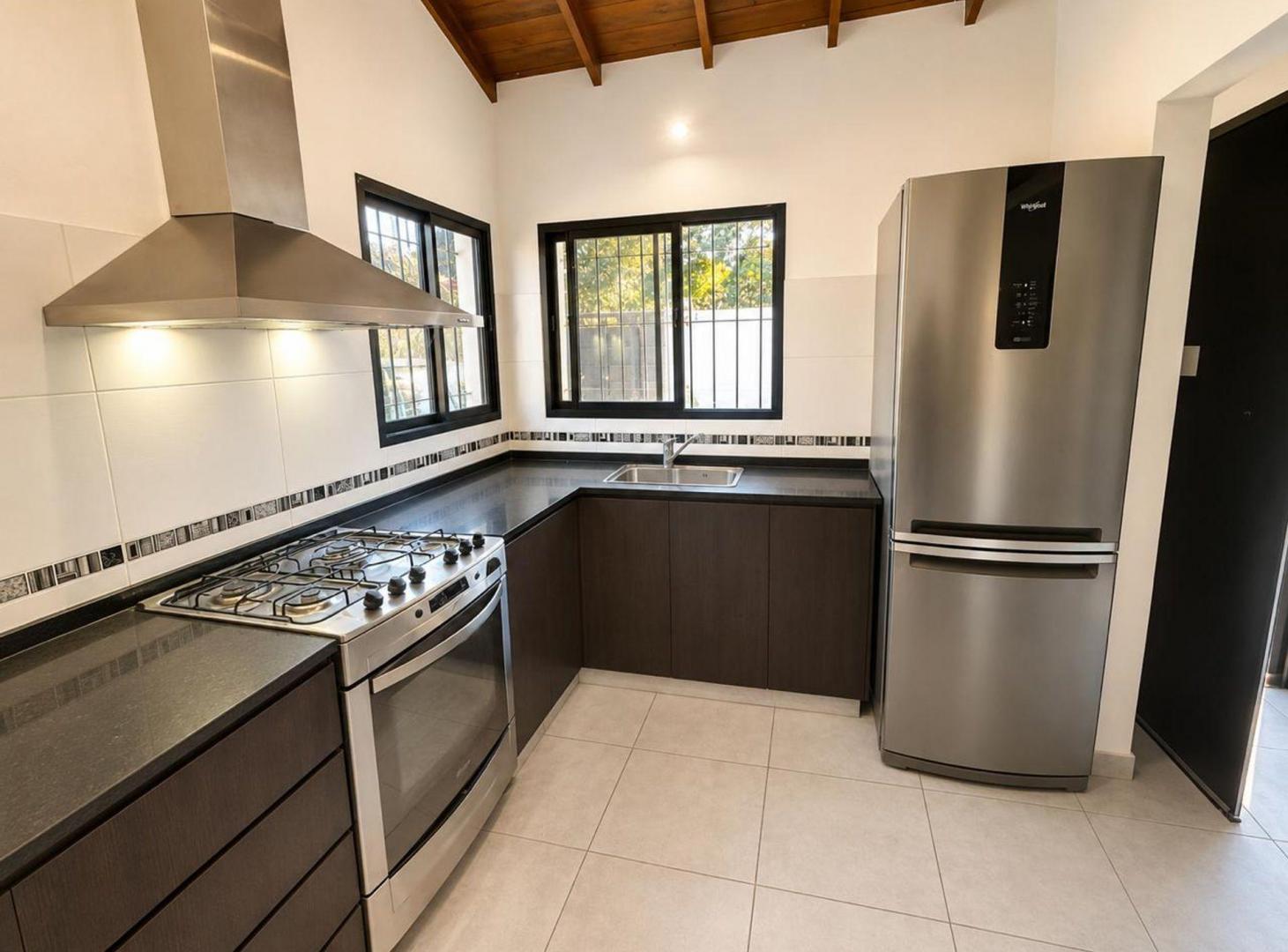 Foto de VENTA CASA 4 AMBIENTES ITUZAINGO NORTE, imagen 5