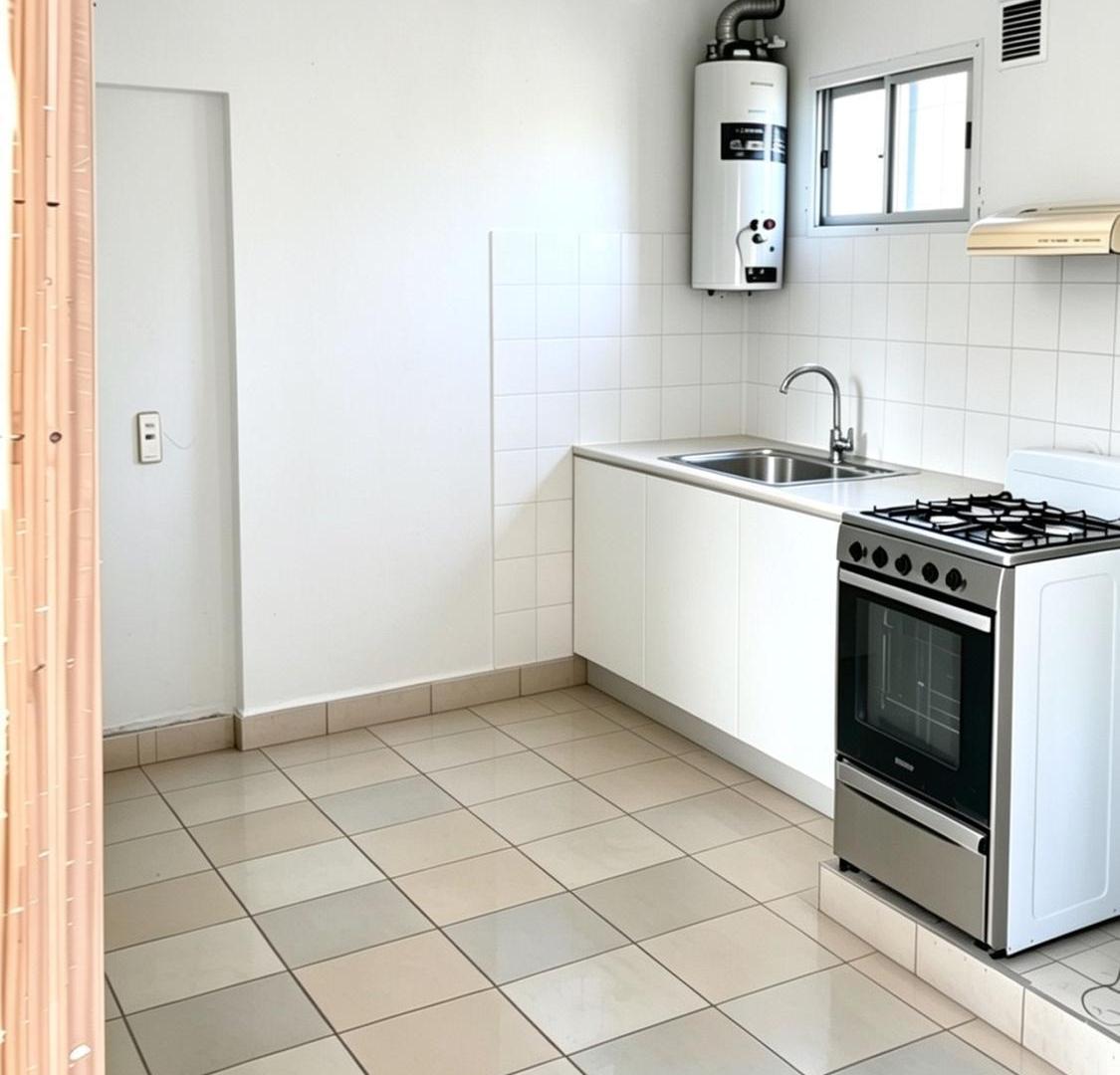 Foto de Venta dos casas 2 amb c/u mas depto o local Moreno, imagen 1
