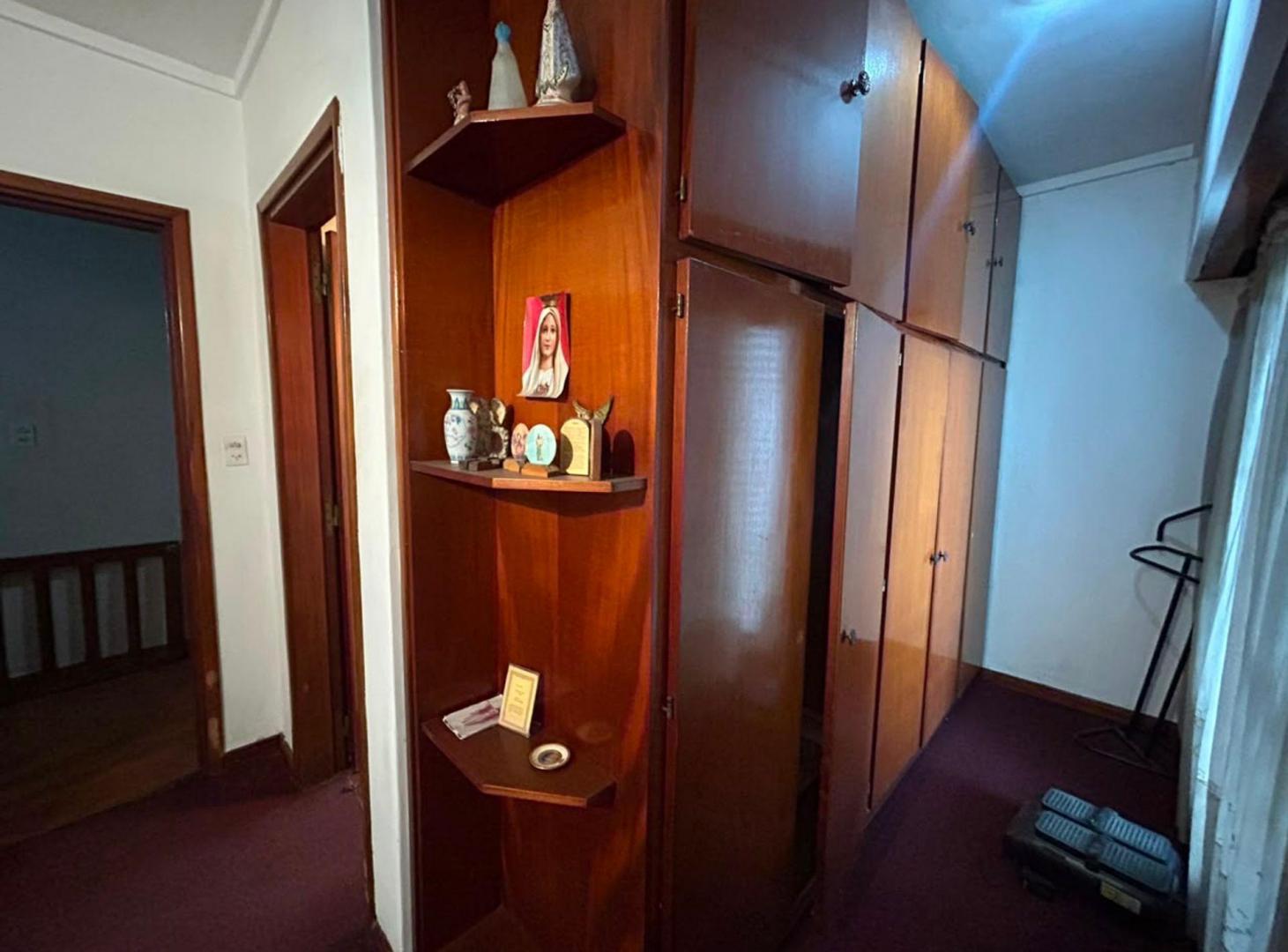 Foto de VENTA CASA 4AMBIENTES DEPOSITO COCHERAS V. MADERO, imagen 2
