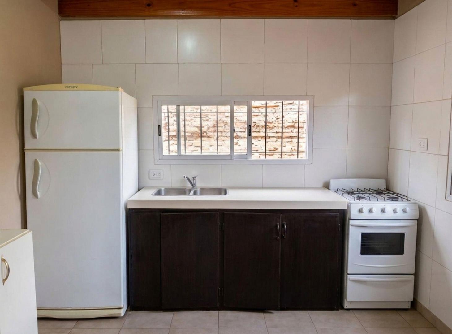 Foto de CASA 6 AMBIENTES ALQUILER RAFAEL CASTILLO, imagen 2
