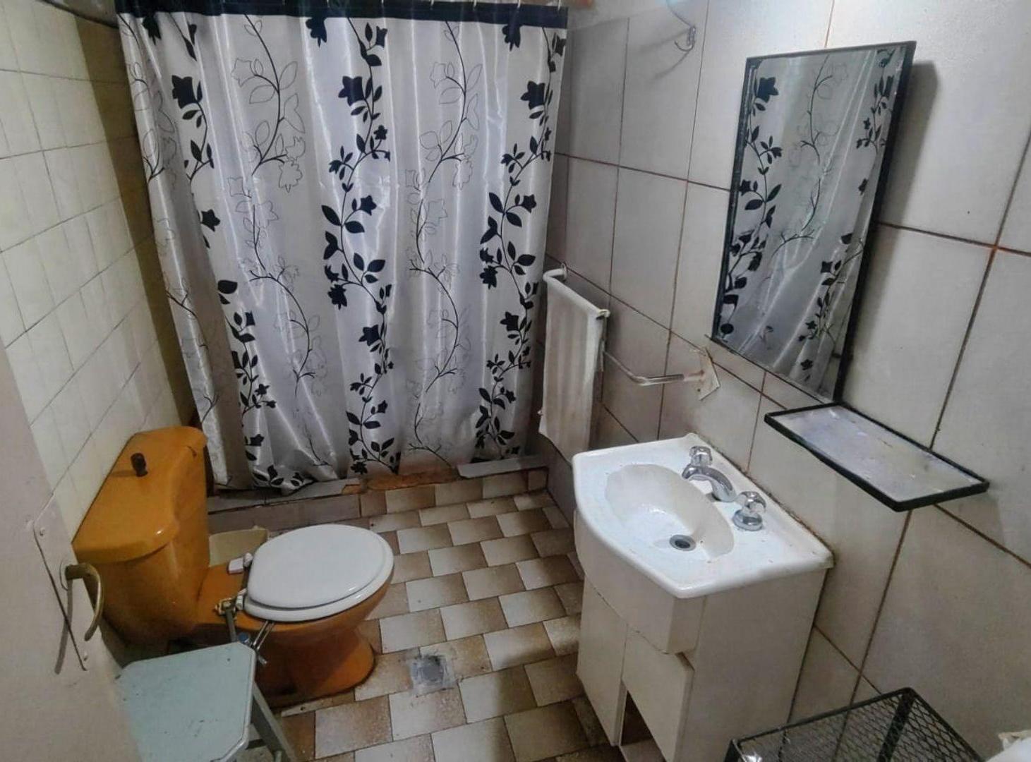 Foto de VENTA CASA 3 AMBIENTES CON TERRAZA EN MORÓN, imagen 3