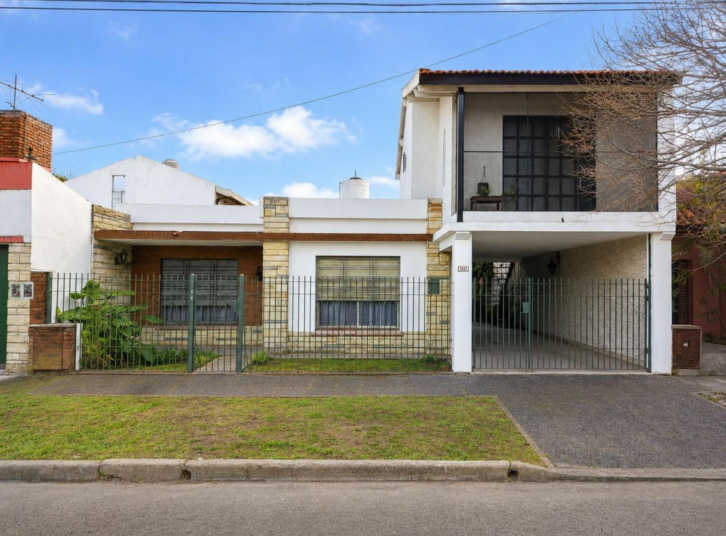 Foto de VENTA CASA 4 AMB CASTELAR S (Y MONOAMB) APTA CRÉD, imagen 2