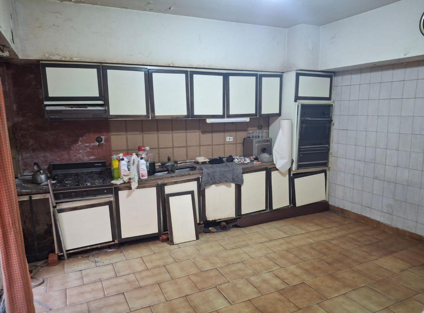 Foto de VENTA CASA TIPO PH EN 2 PLANTAS 4 AMB MATADEROS, imagen 1