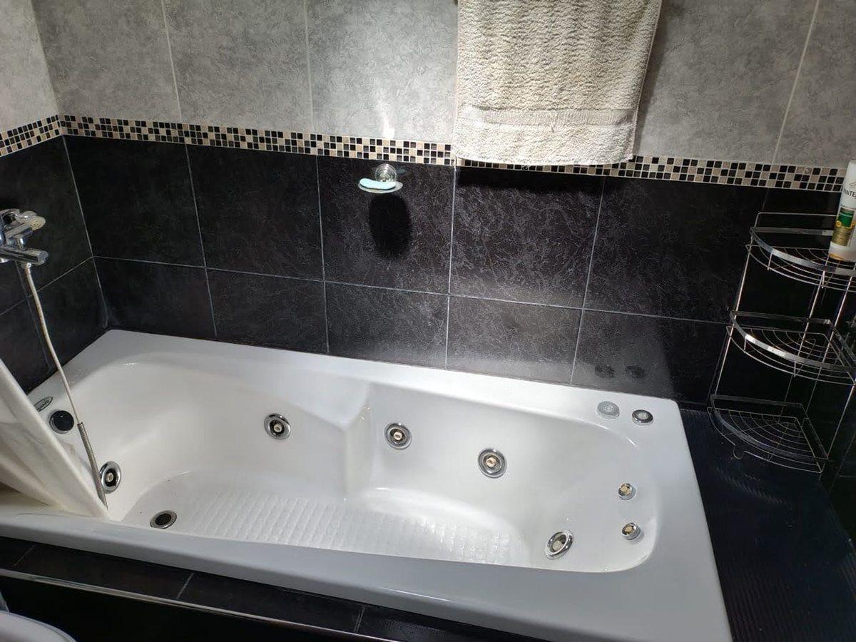 Foto de CASA VENTA 4 AMBIENTES CON DOS LOCALES Y JARDIN, imagen 3