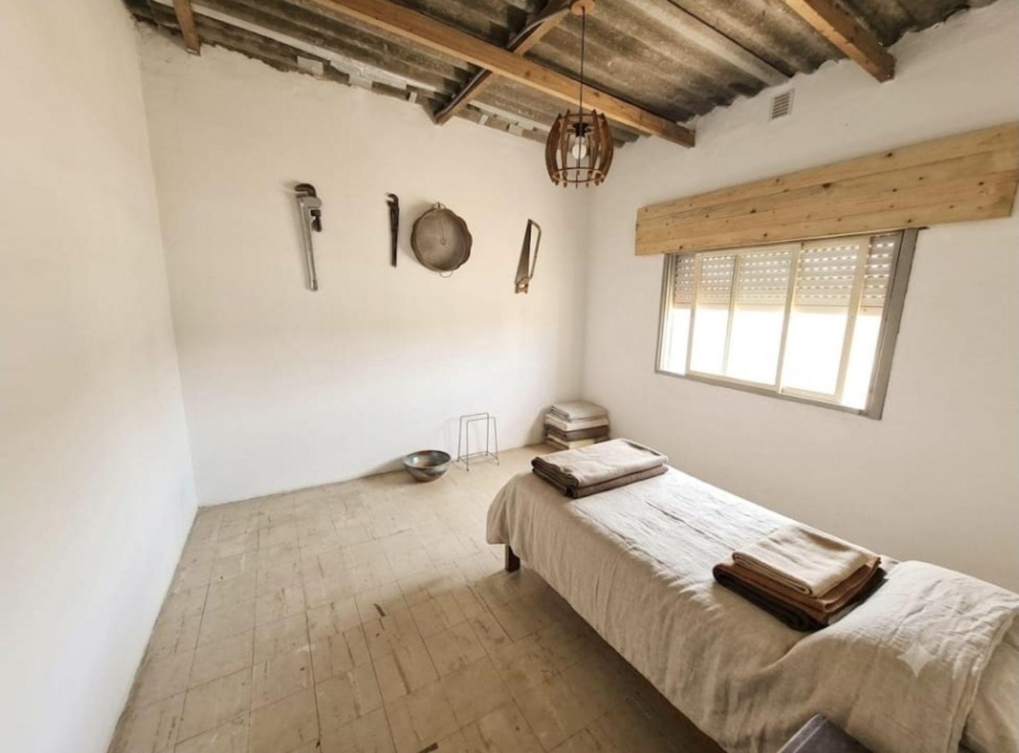 Foto de VENTA CASA 3 AMBIENTES TRUJUY CRUCE CASTELAR, imagen 2