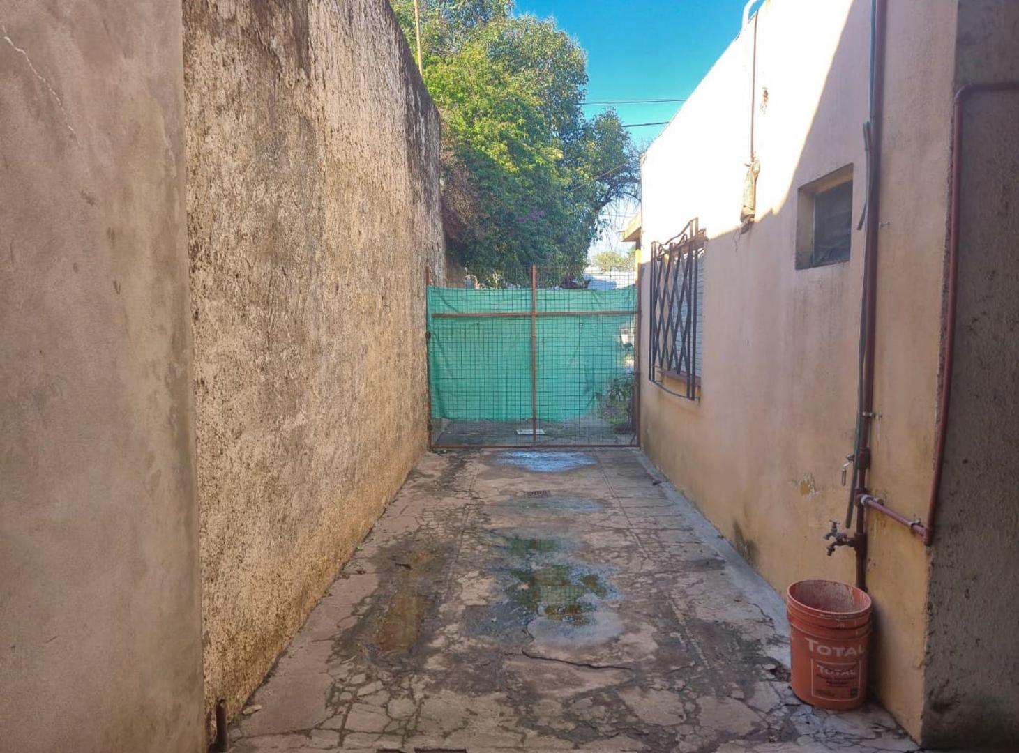 Foto de VENTA CASA 3 AMBIENTES TRUJUY CRUCE CASTELAR, imagen 5