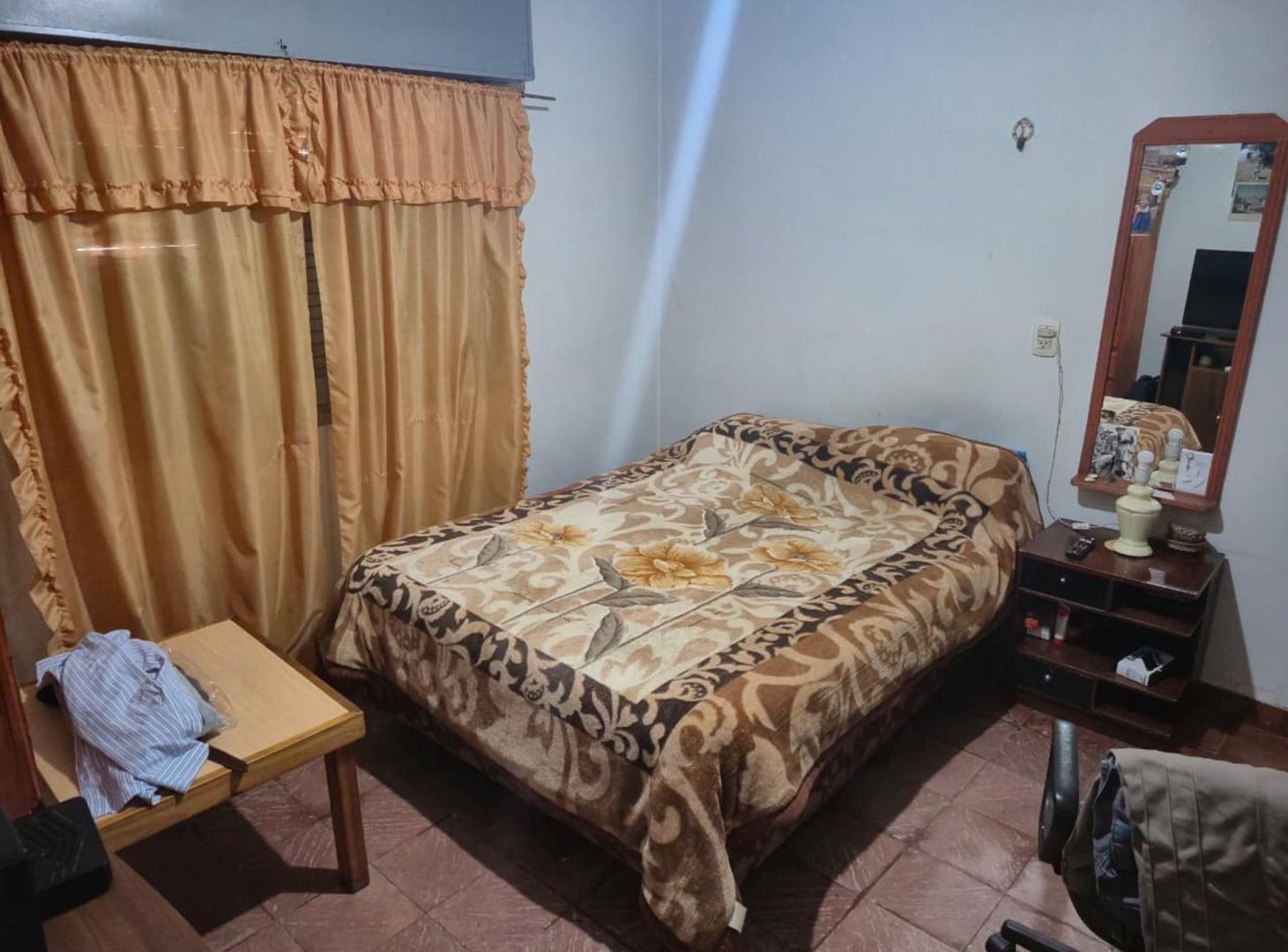 Foto de VENTA CASA 3 AMBIENTES TRUJUY CRUCE CASTELAR, imagen 3