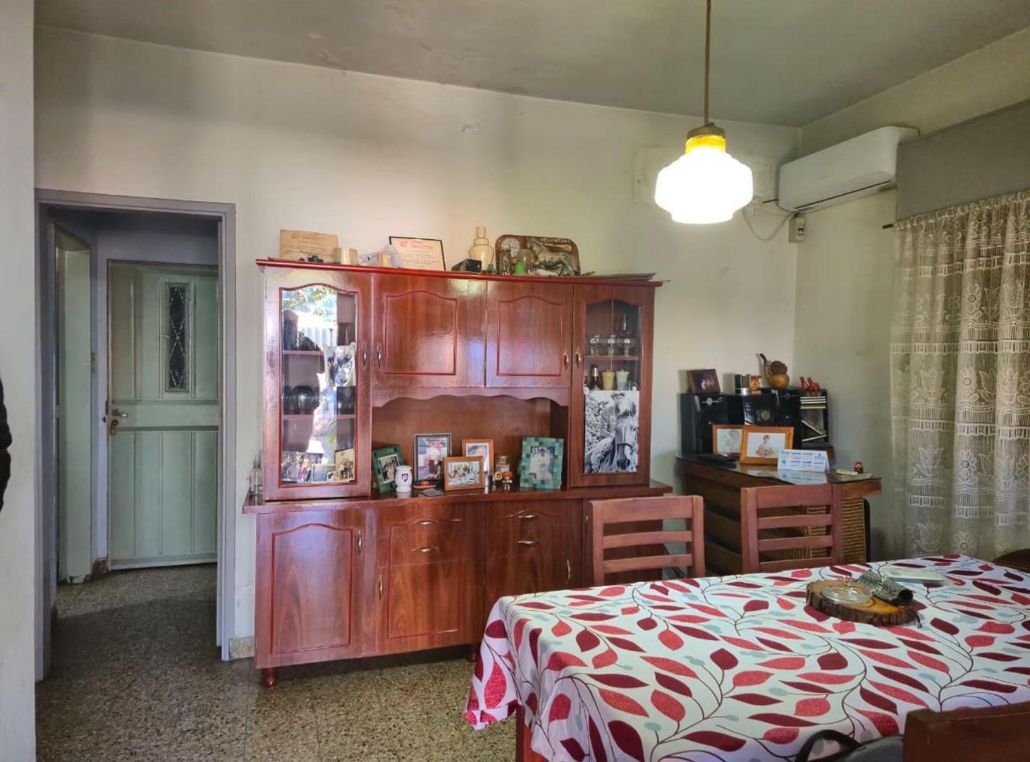 Foto de VENTA CASA 3 AMBIENTES TRUJUY CRUCE CASTELAR, imagen 4