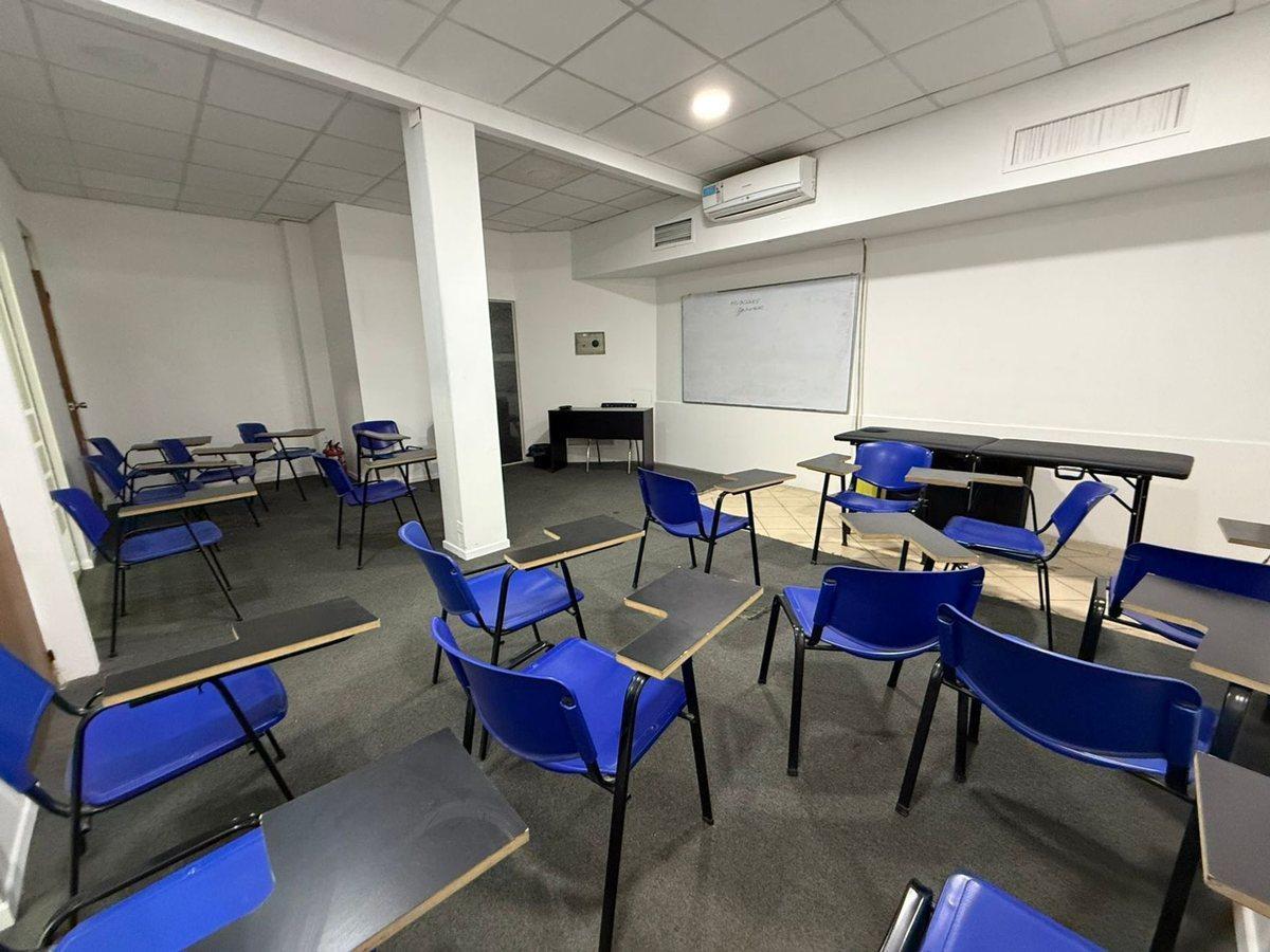 Foto de OFICINAS LOCAL EN VENTA EN MORÓN CENTRO CON SOTANO, imagen 3