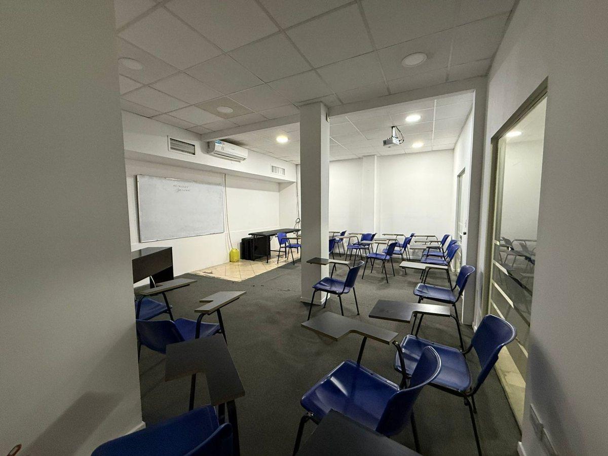 Foto de OFICINAS LOCAL EN VENTA EN MORÓN CENTRO CON SOTANO, imagen 4