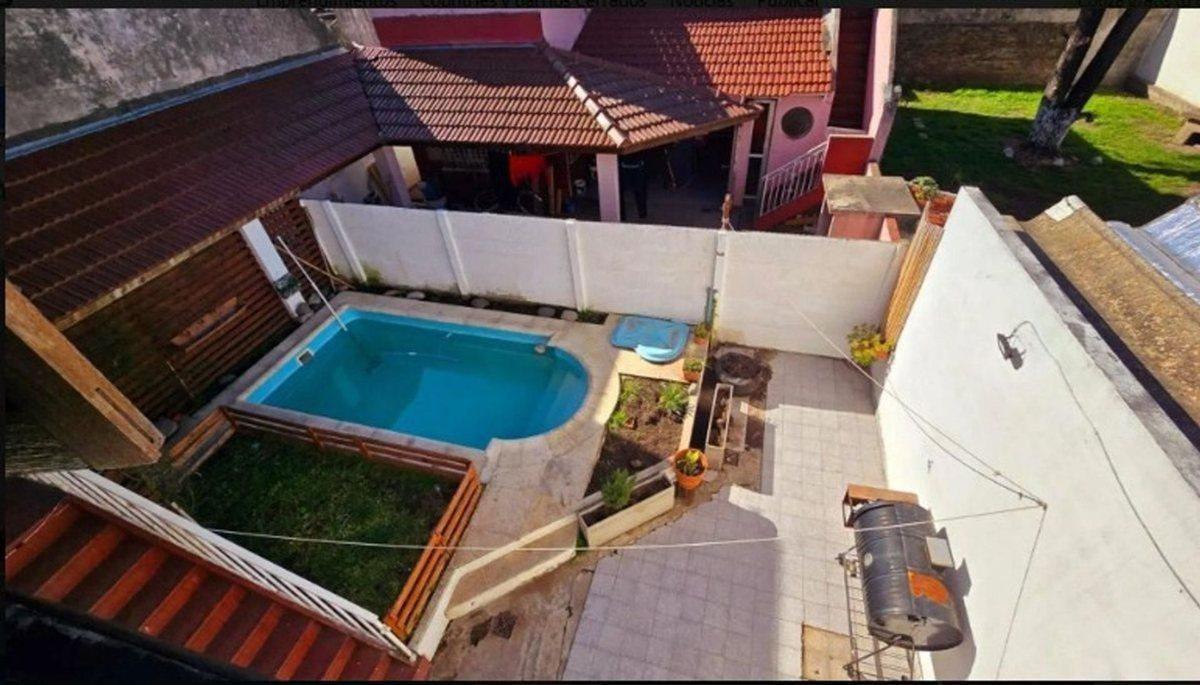 Foto de VENTA- CASA 4 AMB PILETA AMPLIA COCHERA SAN JUSTO, imagen 2