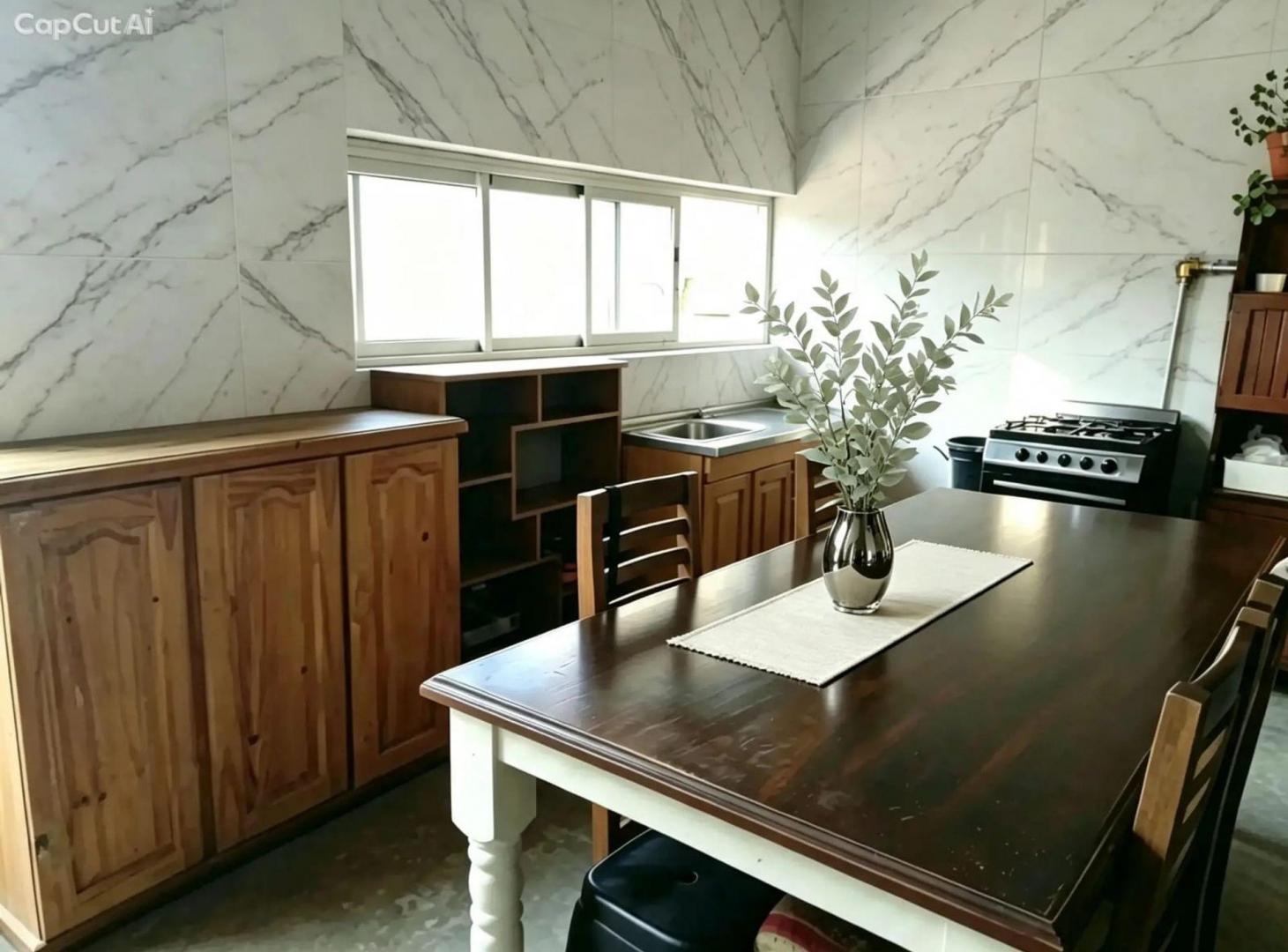 Foto de Venta casa 5 amb Moron centro, parque, cochera, imagen 4