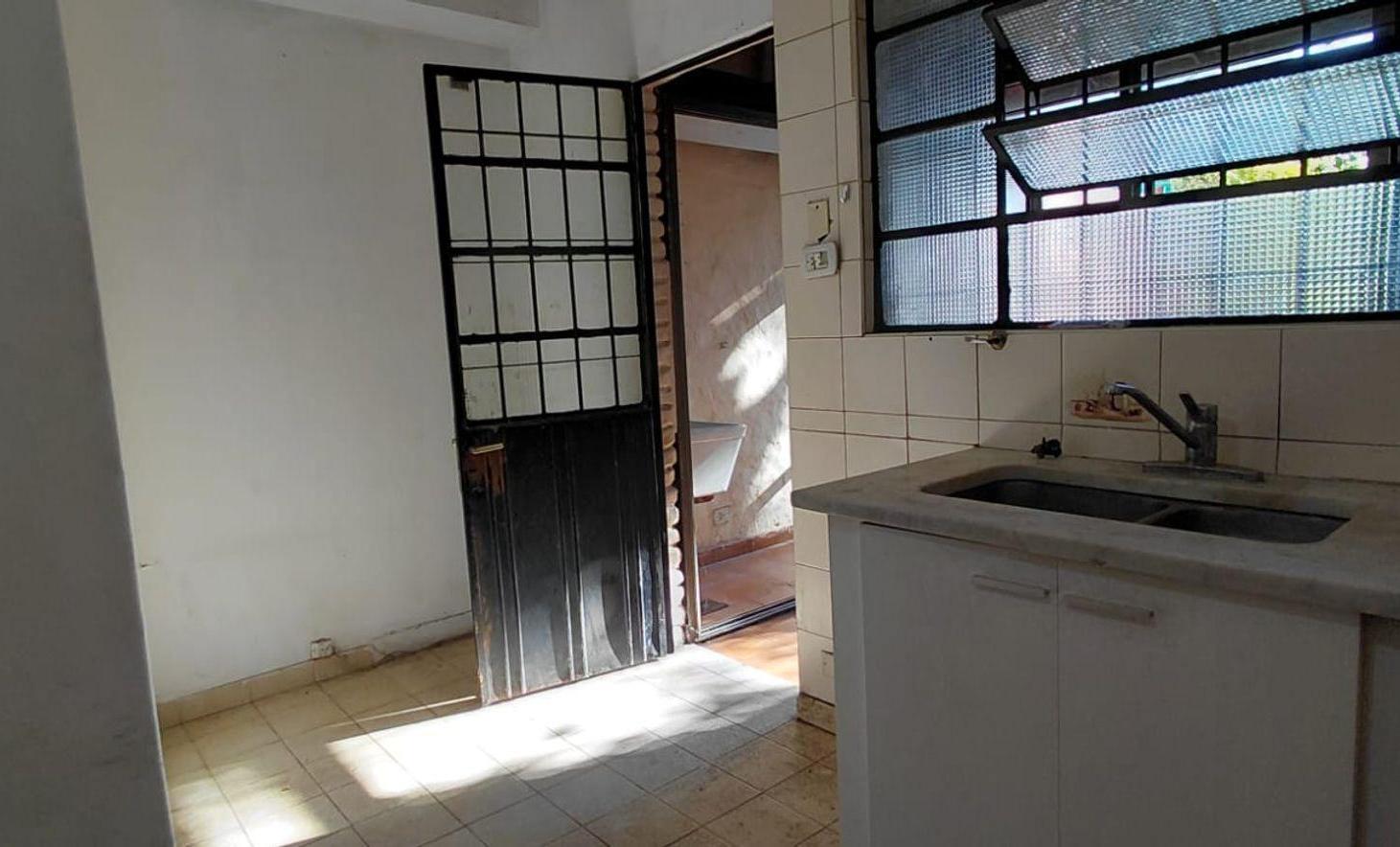 Foto de VENTA DUPLEX CASTELAR 3 AMB, PARQUE Y COCHERA, imagen 4