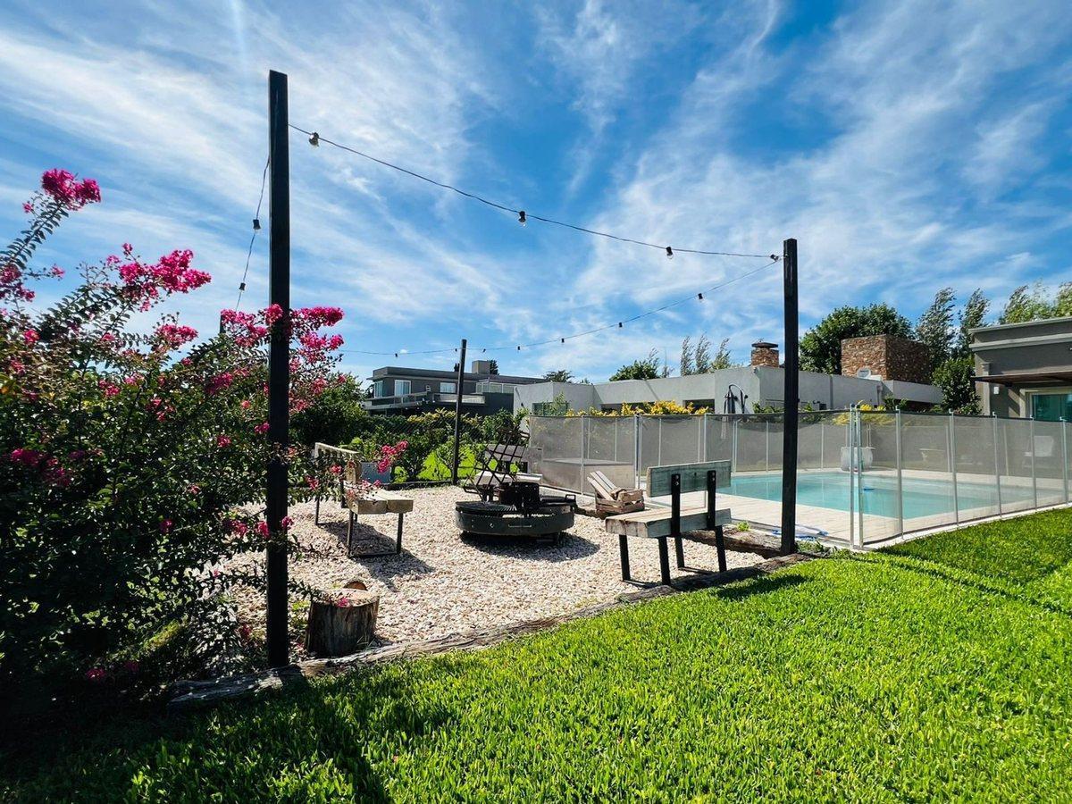Foto de CASA EN VENTA EN PRADOS DEL OESTE 4 AMBIENTES, imagen 2