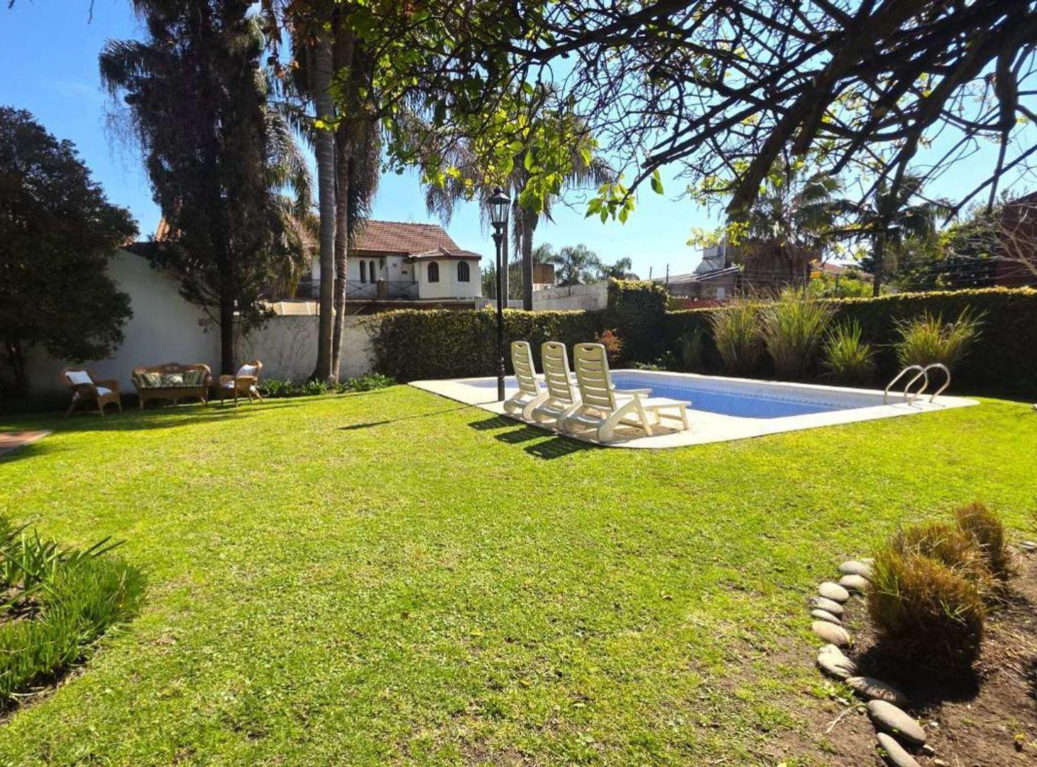 Foto de Venta casa 4 ambientes ap credito Castelar, imagen 1
