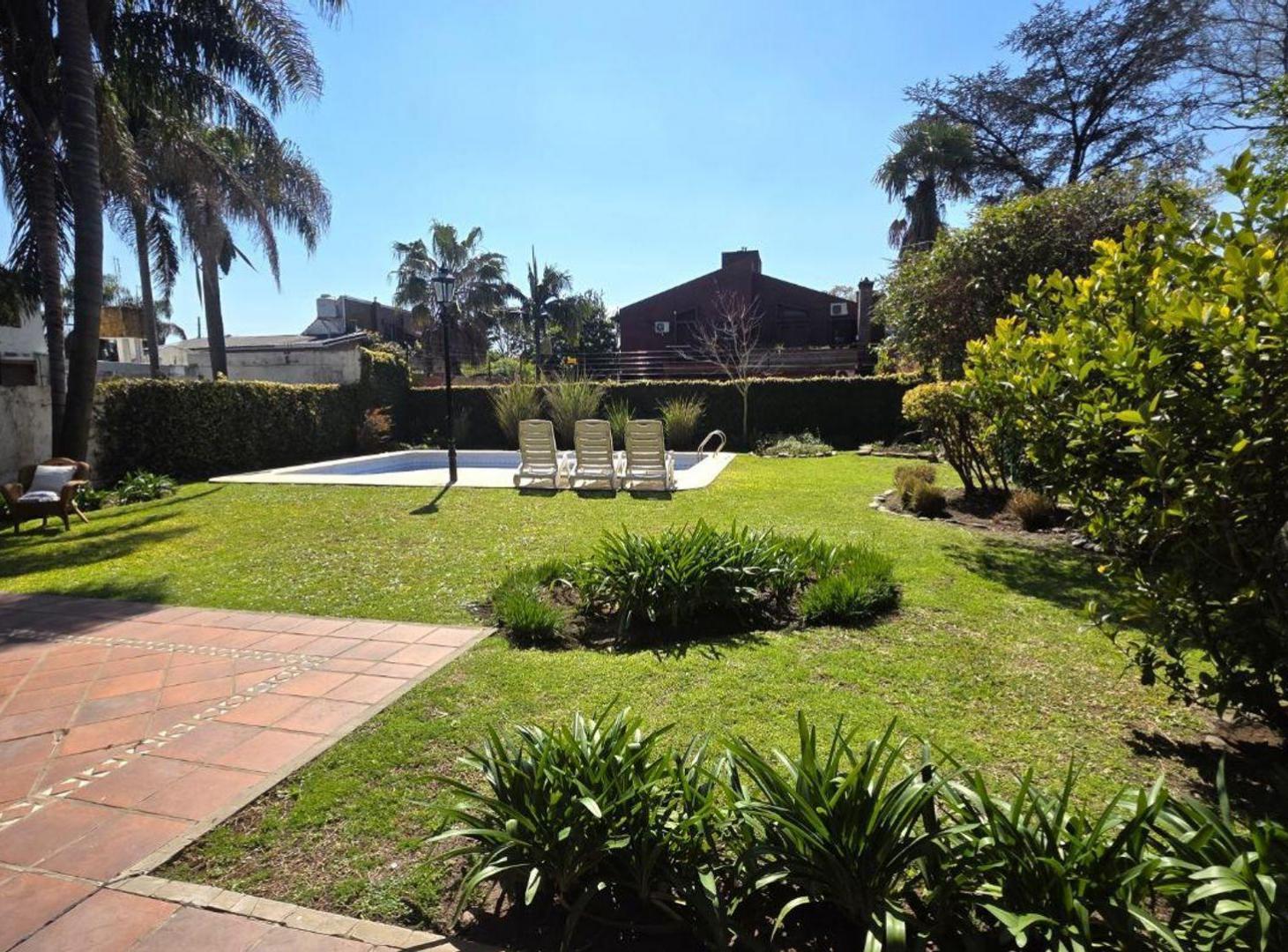 Foto de Venta casa 4 ambientes ap credito Castelar, imagen 2