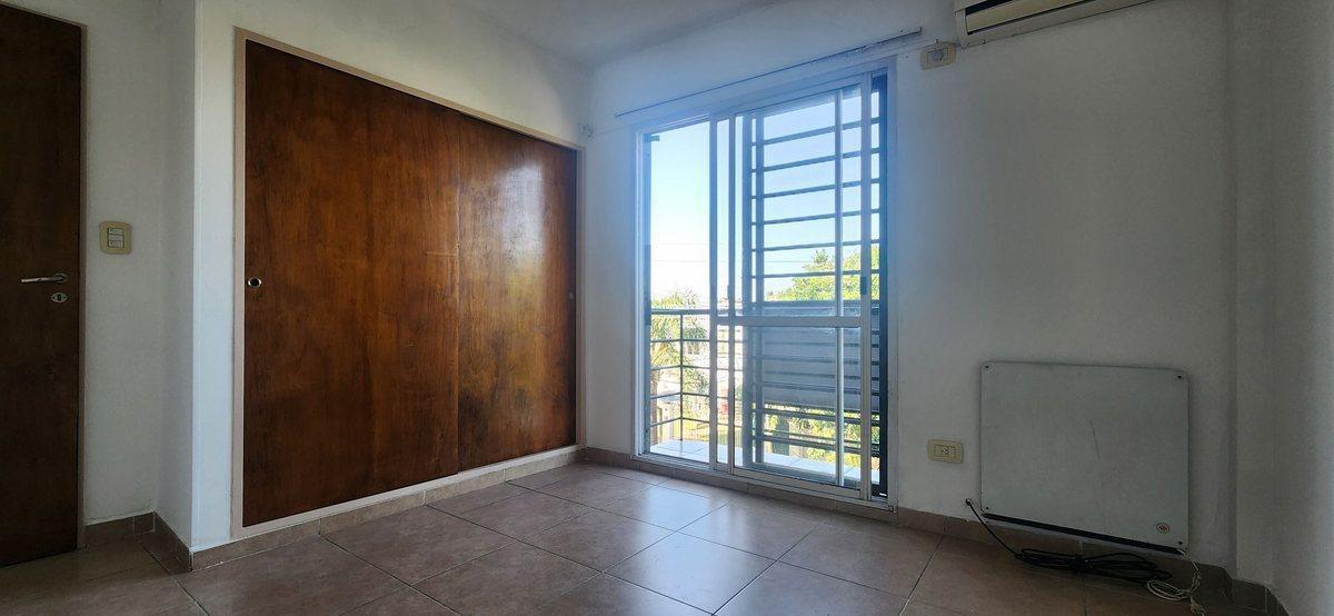 Foto de VENTA DEPTO 2 AMBIENTES CASTELAR APTO CREDITO, imagen 5