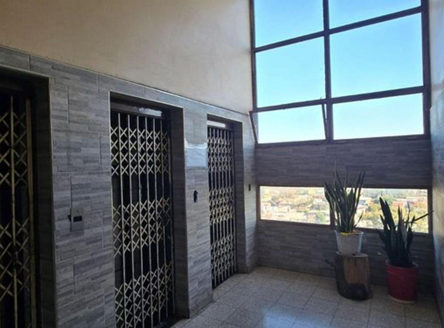 Foto de VENTA DPTO 3 AMBIENTES- VILLA TESEI- HURLINGHAM, imagen 2