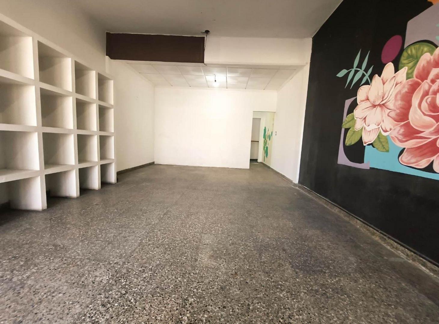 Foto de GRAN OPORTUNIDAD: LOCAL COMERCIAL EN PADUA, imagen 5