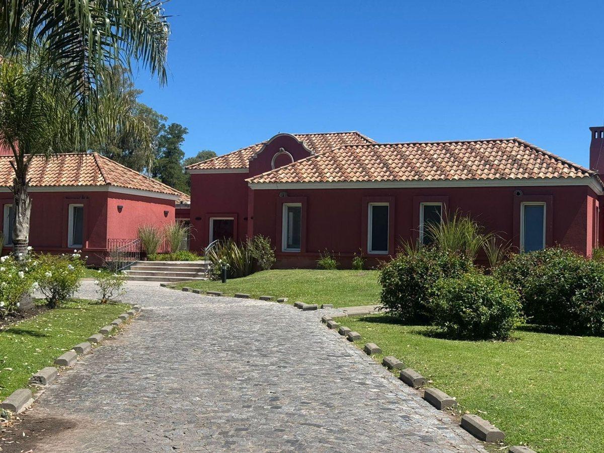 Foto de VENTA LOTE CENTRAL BARRIO CERRADO WESTON, imagen 2