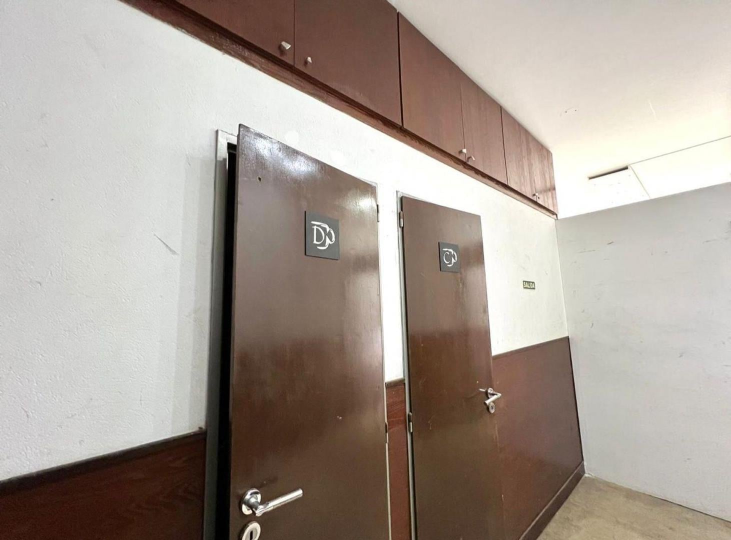 Foto de VENTA LOCAL COMERCIAL CON COCHERA- MORON, imagen 4
