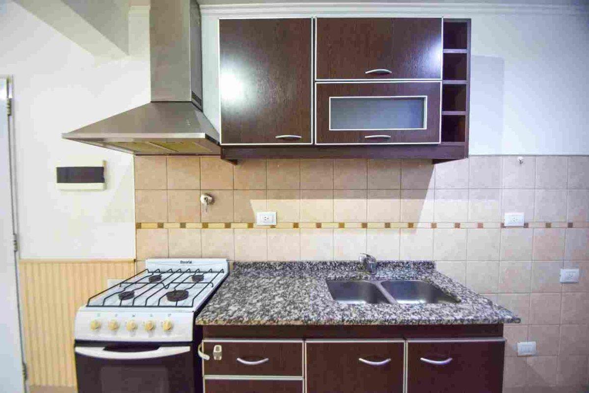 Foto de VENTA DEPARTAMENTO 2 AMBIENTES EN MORON. BALCON, imagen 1