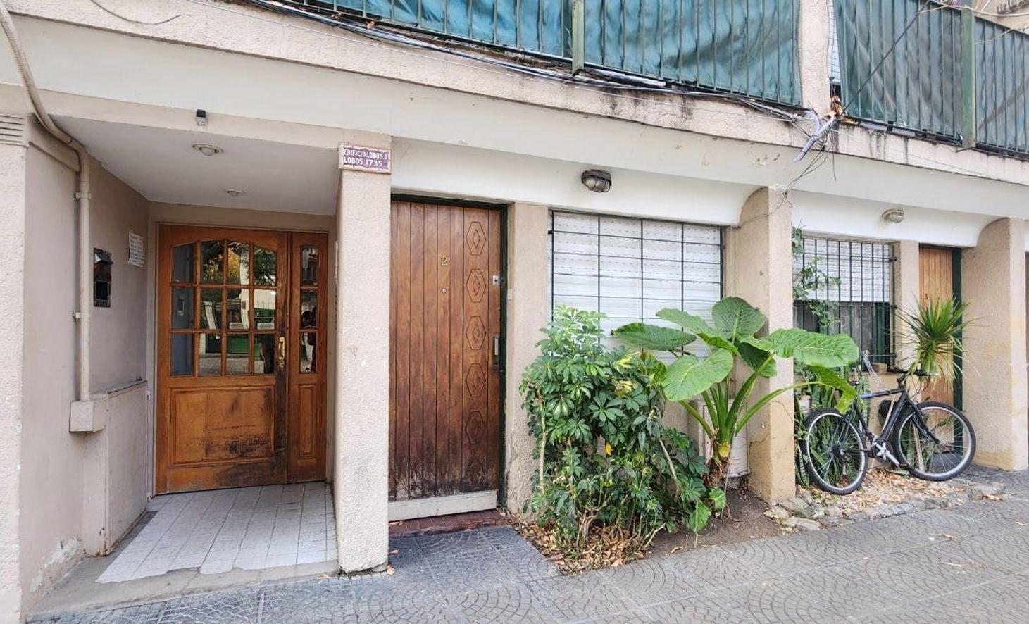 Foto de VENTA MONOAMBIENTE TIPO PH PLANTA BAJA CASTELAR, imagen 1