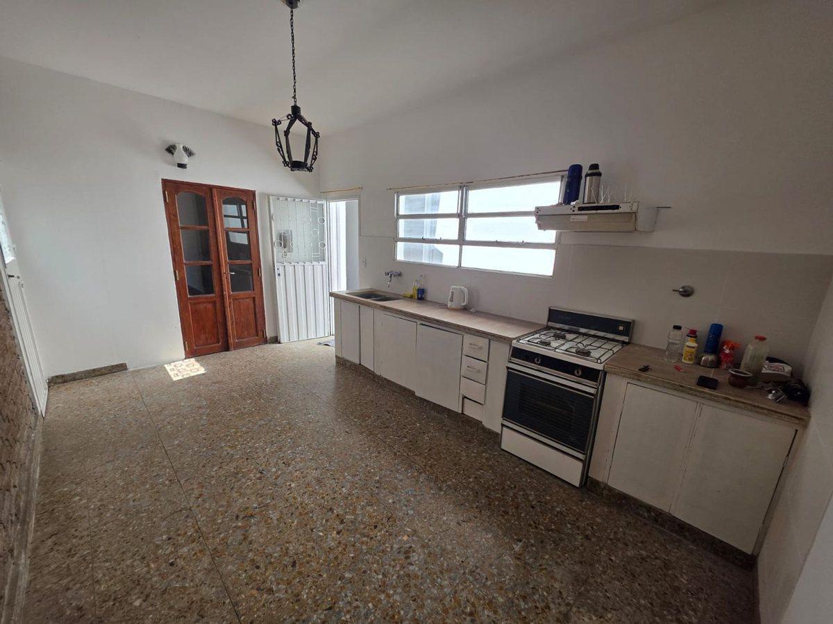 Foto de VENTA CASA 5 AMB ITUZ NORTE APTO CREDITO LOTE 400m, imagen 2