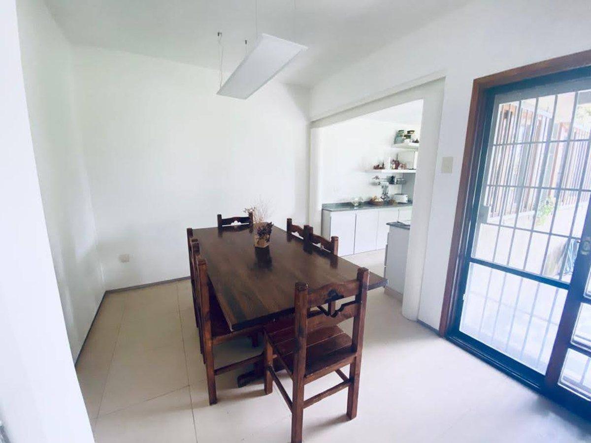 Foto de VENTA CHALET 6 AMB. PARQUE APTA CREDITO HURLINGHAM, imagen 2