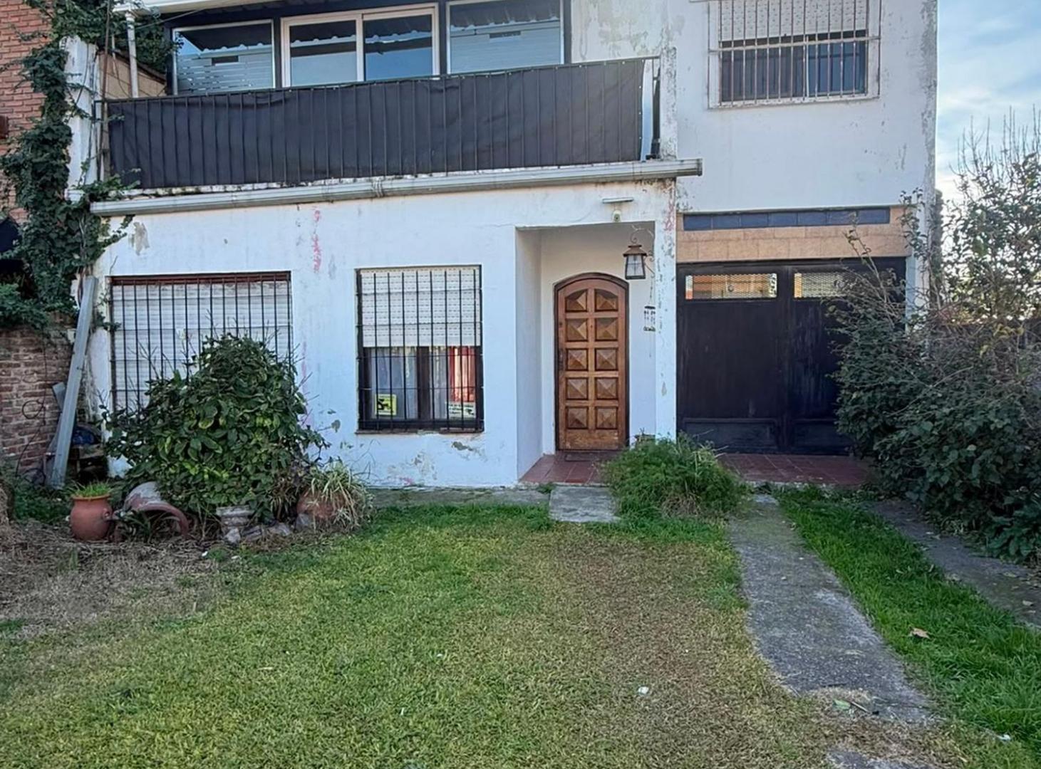 Foto de VENTA CASA A REFACCIONAR LOTE 562 MTS, imagen 1