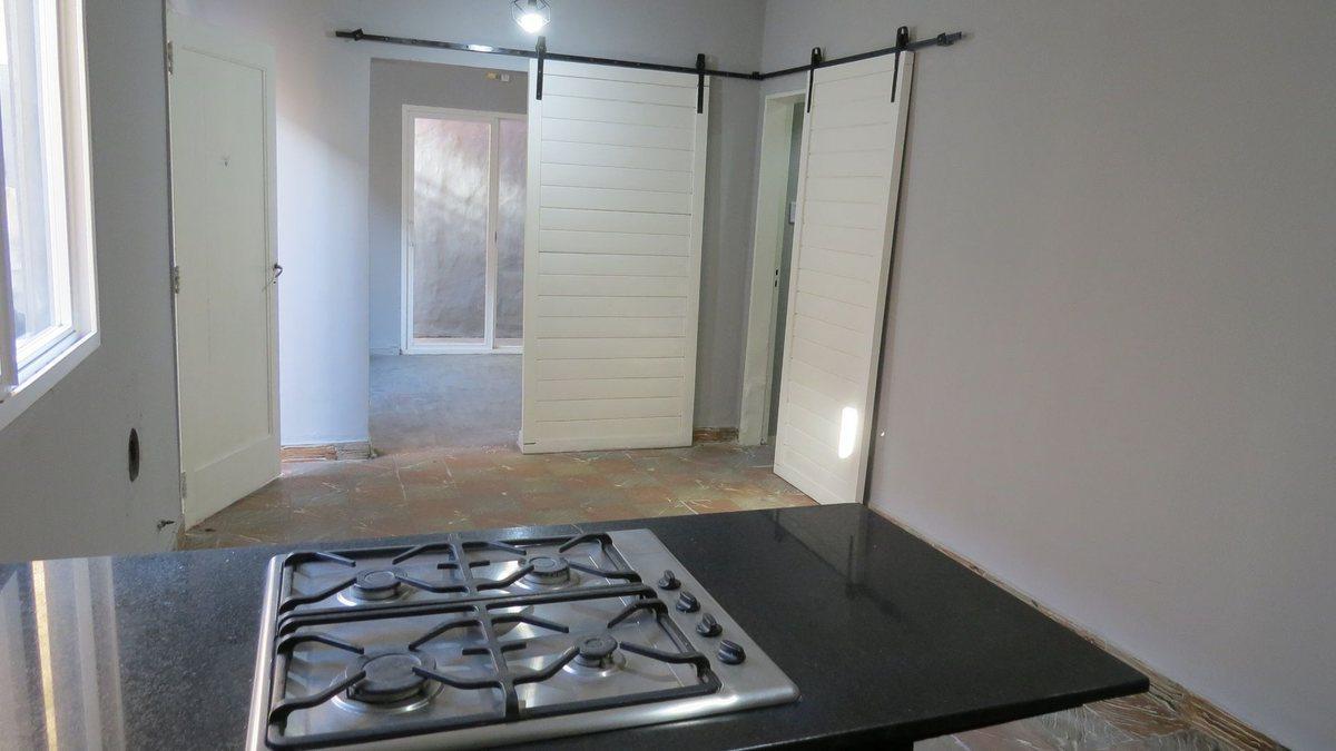 Foto de VENTA DE 2 PH DE 3 AMBIENTES C/U EN J. L. SUAREZ, imagen 3