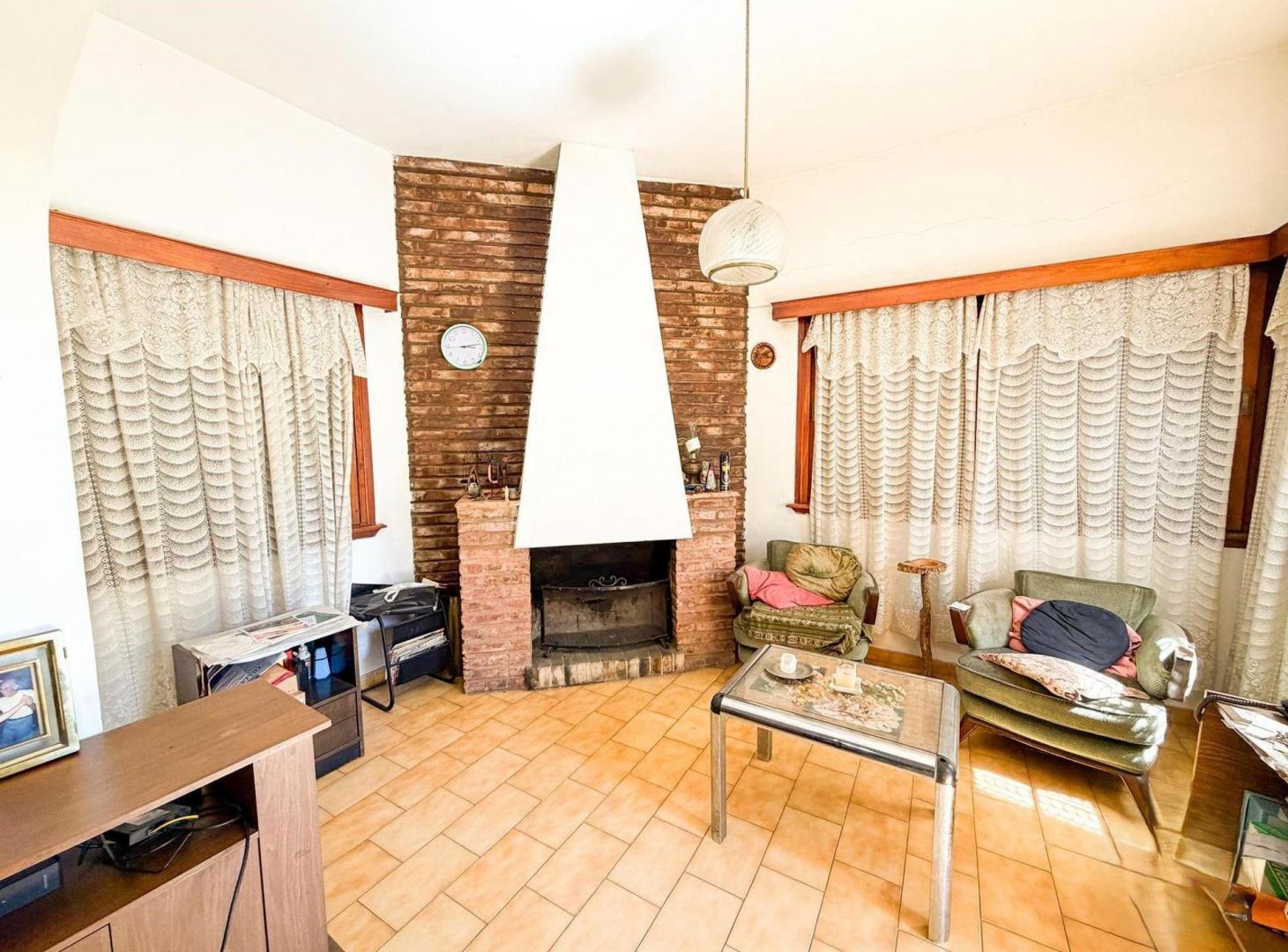Foto de VENTA CASA 4 AMB HURLINGHAM PARQUE JHONSTON, imagen 2