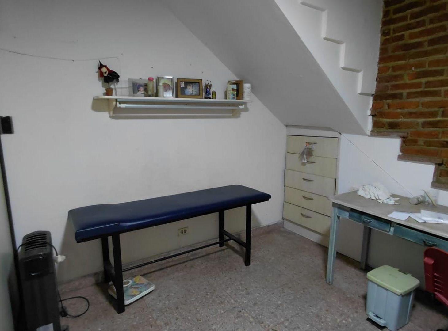 Foto de VENTA CASA CIUDADELA 4 AMB.JARDIN-COCH-REFACCIONAR, imagen 5