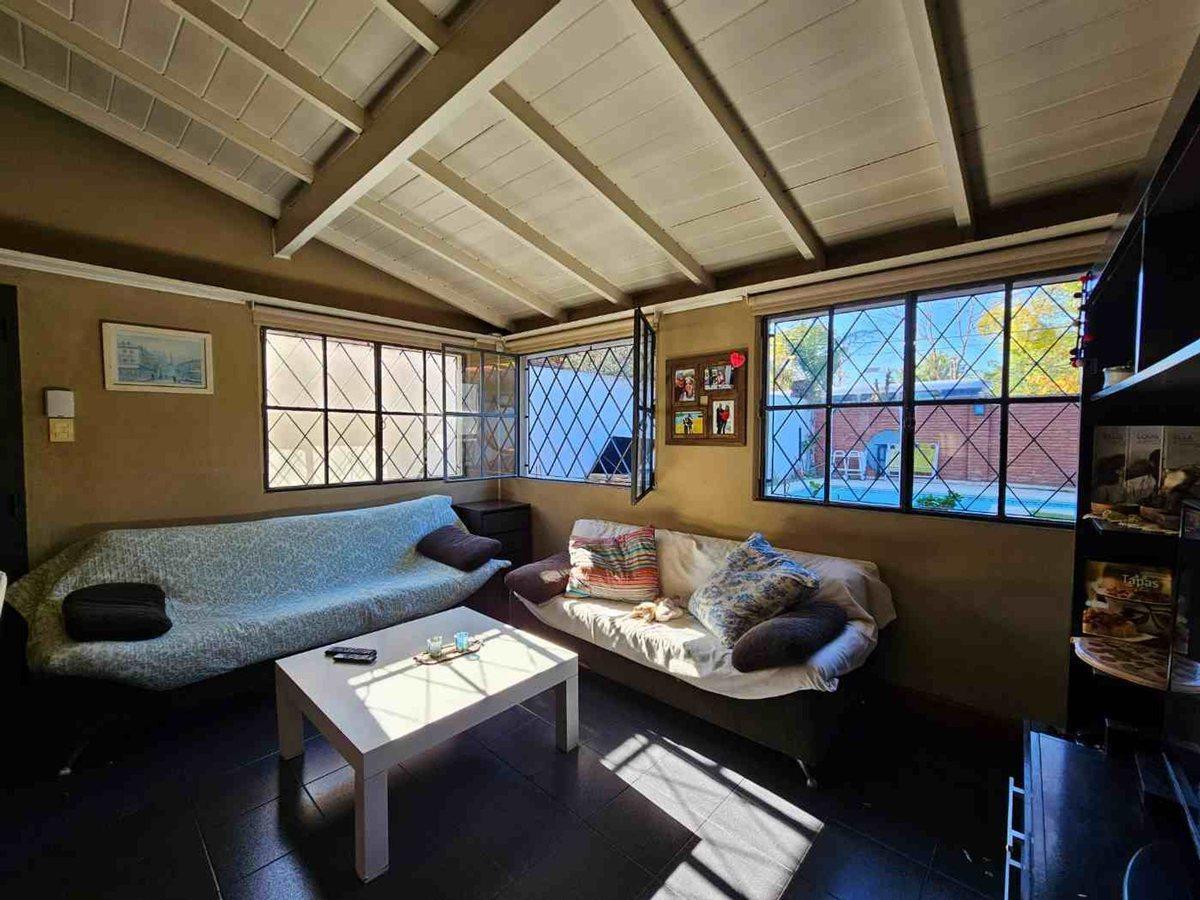 Foto de CASA 3 AMBIENTES VENTA ITUZAINGO C/ PILETA PERMUTA, imagen 4