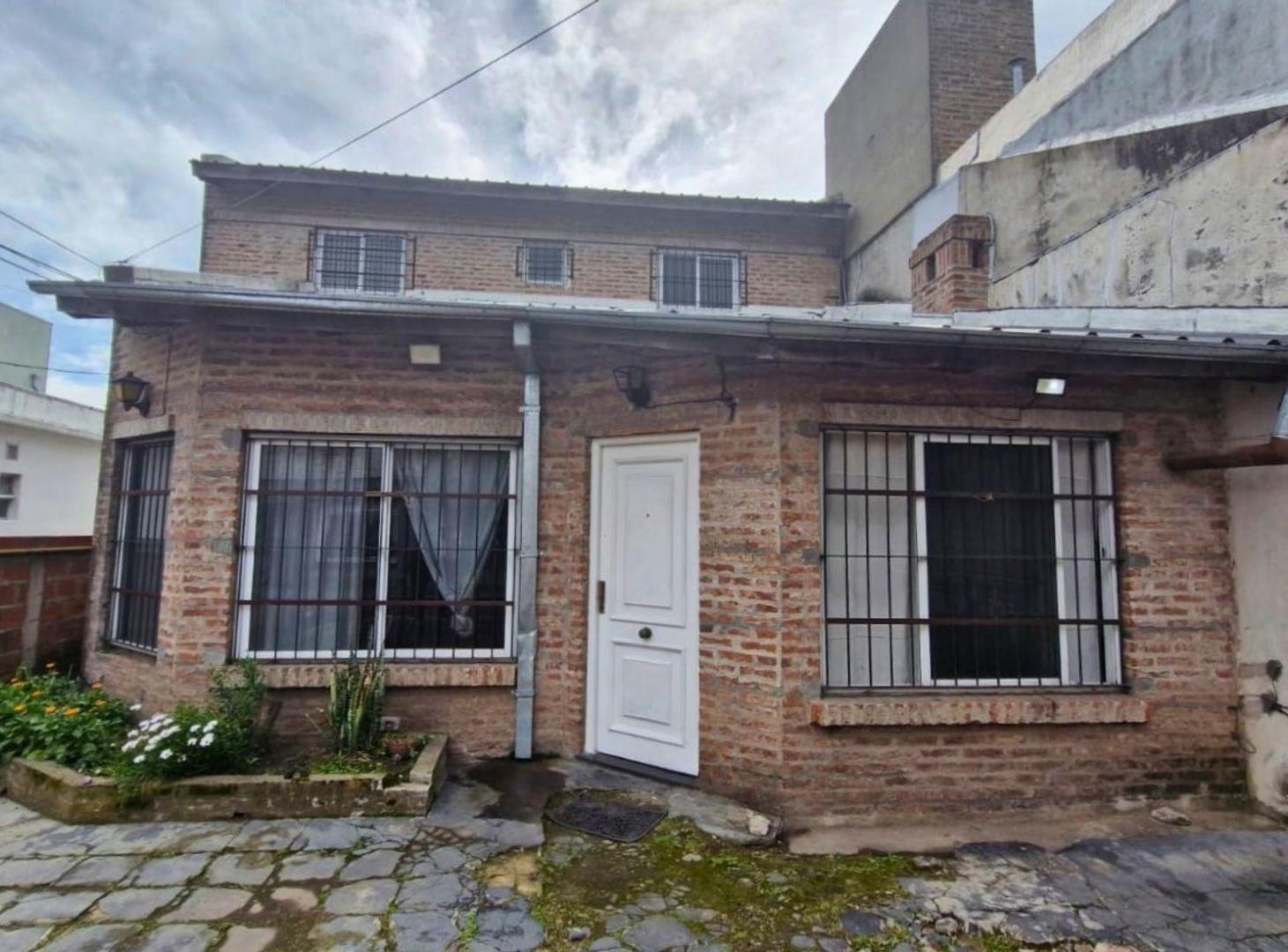 Foto de VENTA CASA 5 AMBIENTES MERLO, imagen 3