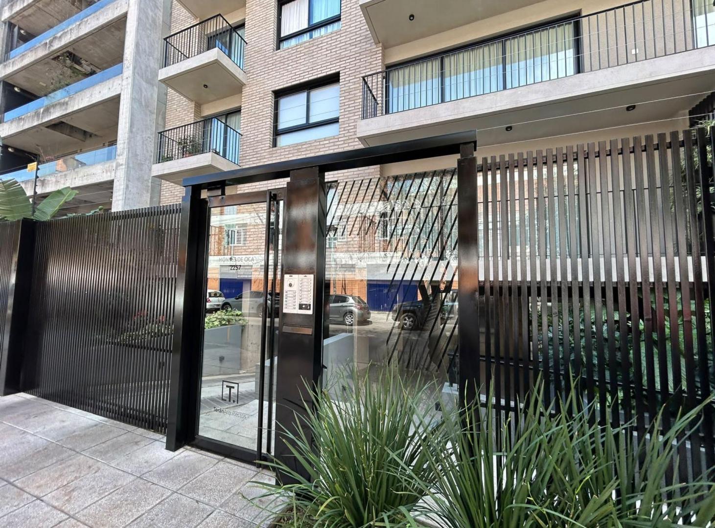 Foto de DEPARTAMENTO 2 AMBIENTES CON BALCON CASTELAR, imagen 2